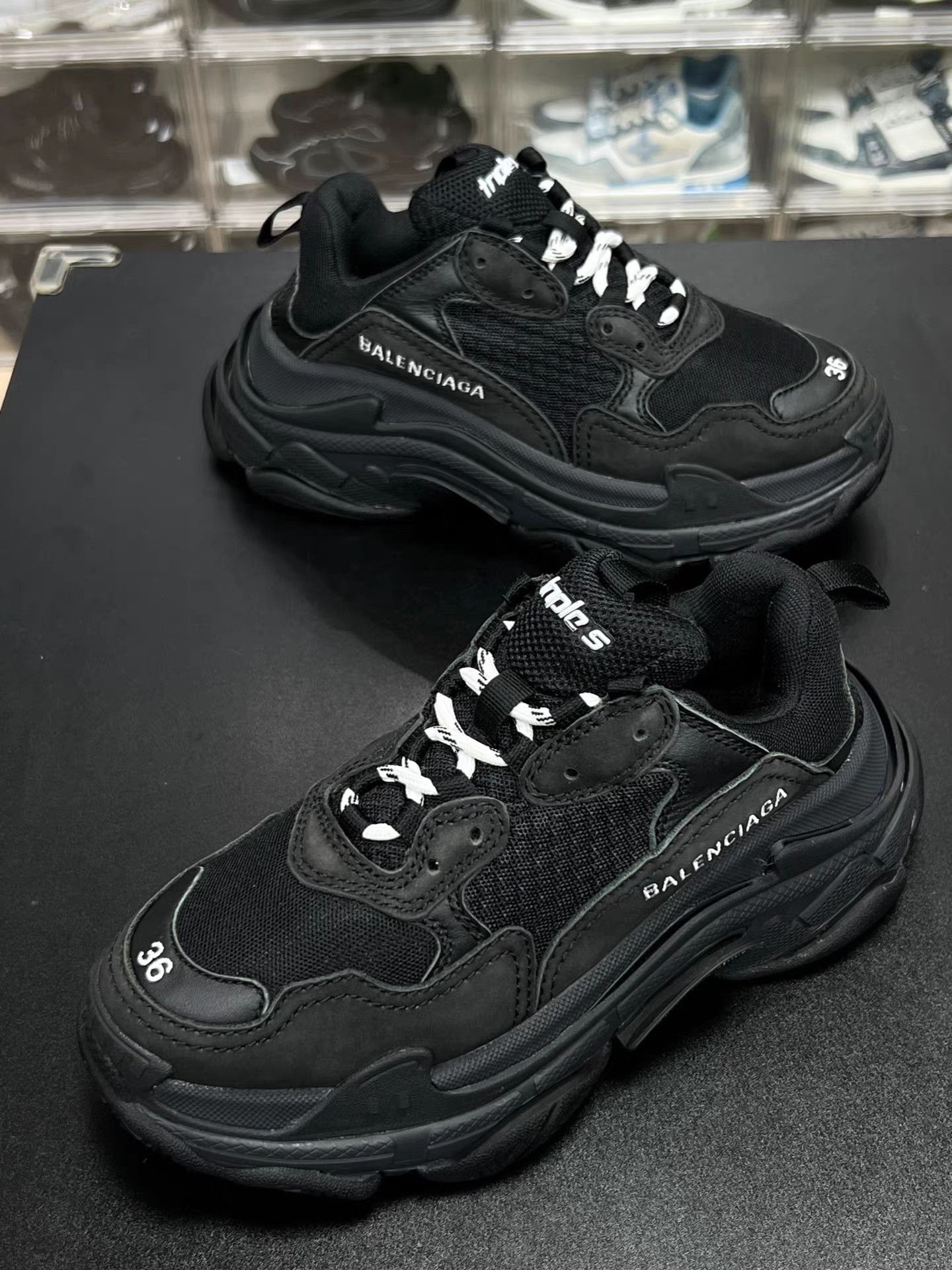 Balenciaga Balenciaga Triple S Sneakers K15 Size US 6 / IT 36 - 1 Thumbnail