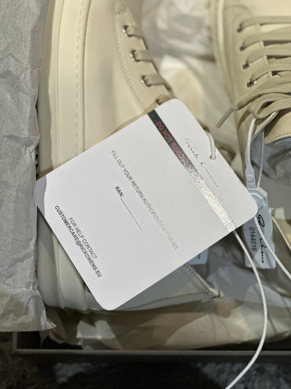 Rick Owens Rick owens leather ramones low top white milk sneakers Size US 9.5 / EU 42-43 - 7 Thumbnail