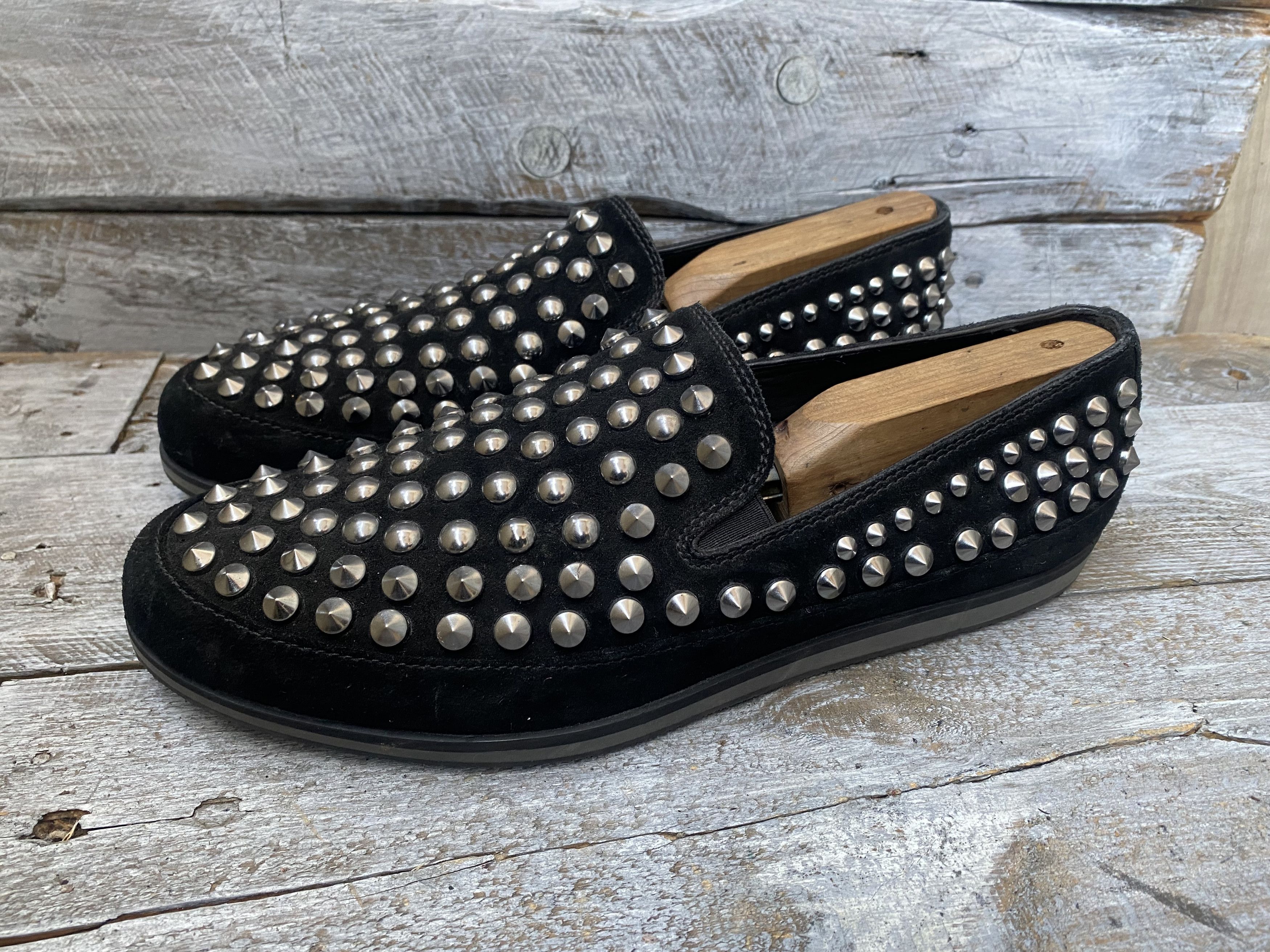 Prada Prada studded,spiked slip on leather shoes Size US 8 / EU 41 - 5 Thumbnail