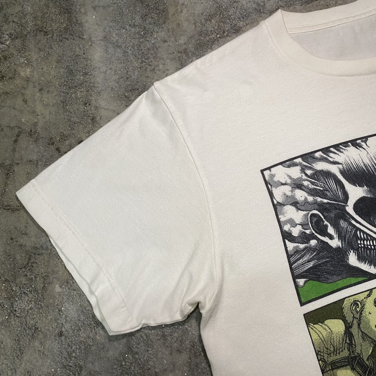 Anime × Vintage ATTACK ON TITAN FINAL SEASON MANGA PANEL ANIME TEE Size US M / EU 48-50 / 2 - 3 Thumbnail