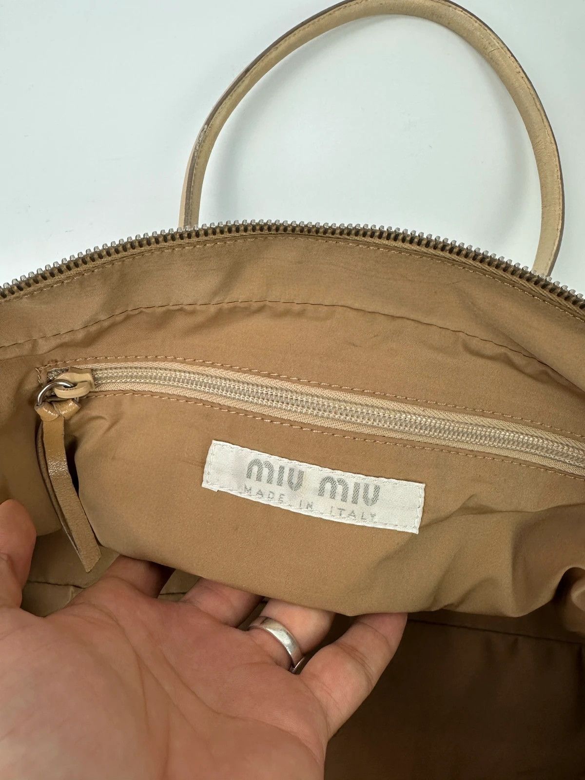 Miu Miu Miu Miu 90’s Gold Leather Shiny Boston Handbag ShoulderBag Size ONE SIZE - 14 Thumbnail