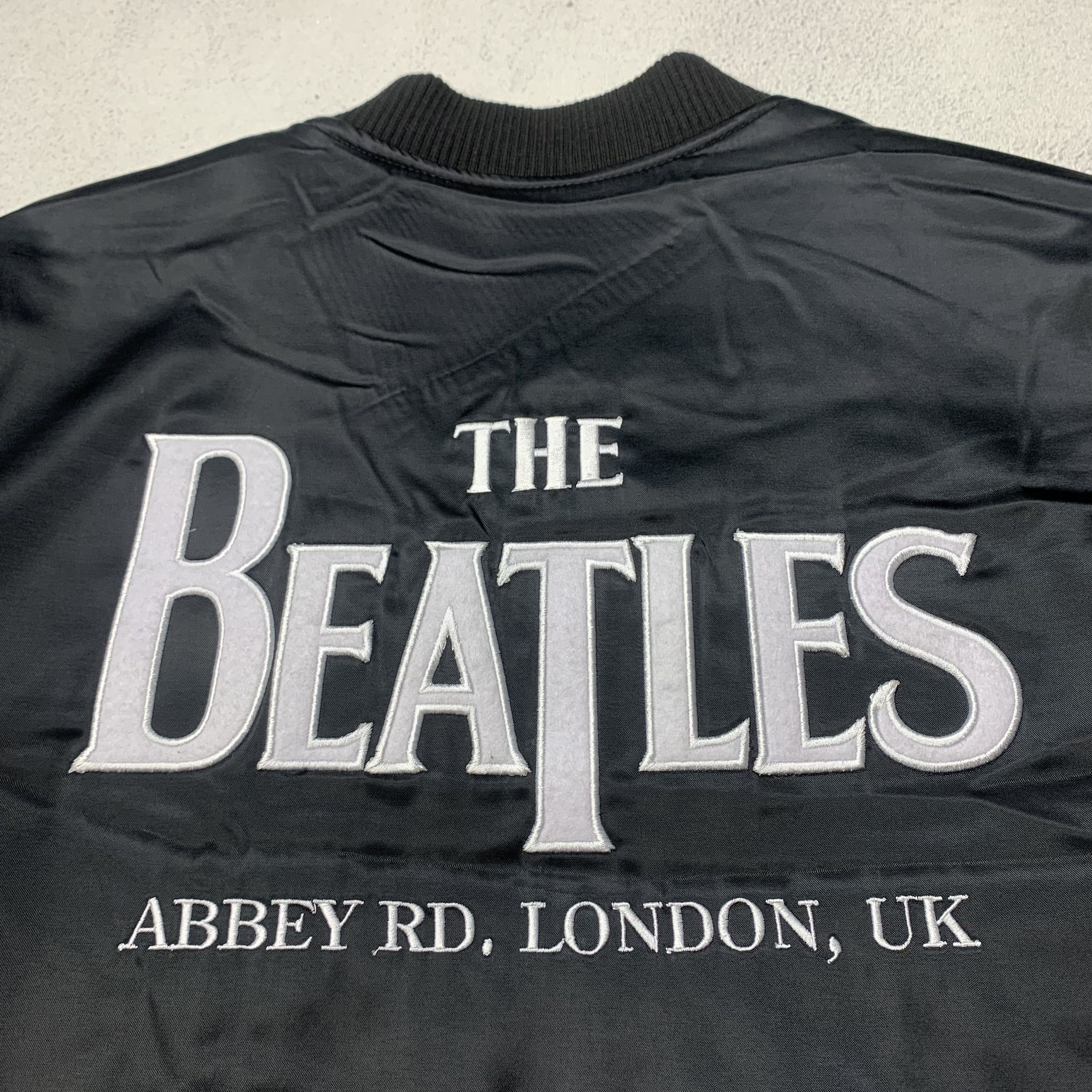 Hard Rock Cafe The Beatles x Hard Rock Cafe Bomber Jacket Size US XL / EU 56 / 4 - 4 Thumbnail