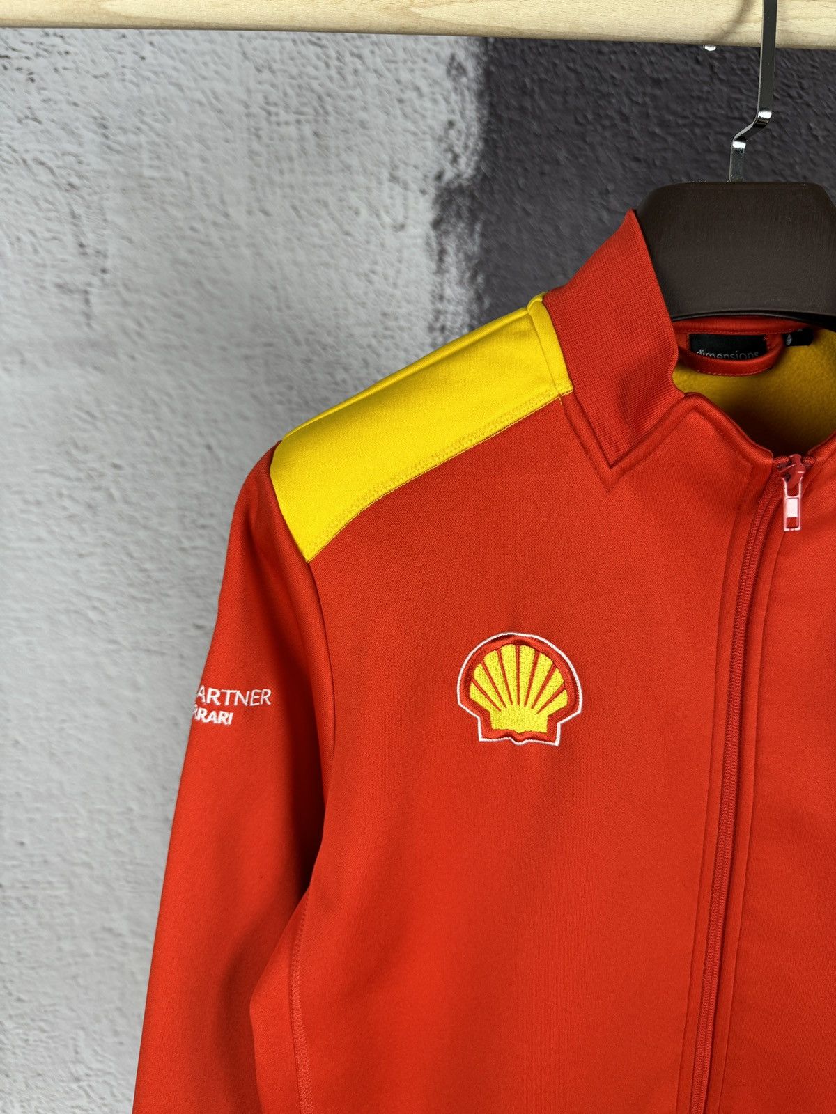 Ferrari Vintage Scuderia Ferrari Formula 1 Racing Shell zip jacket Size US M / EU 48-50 / 2 - 4 Thumbnail