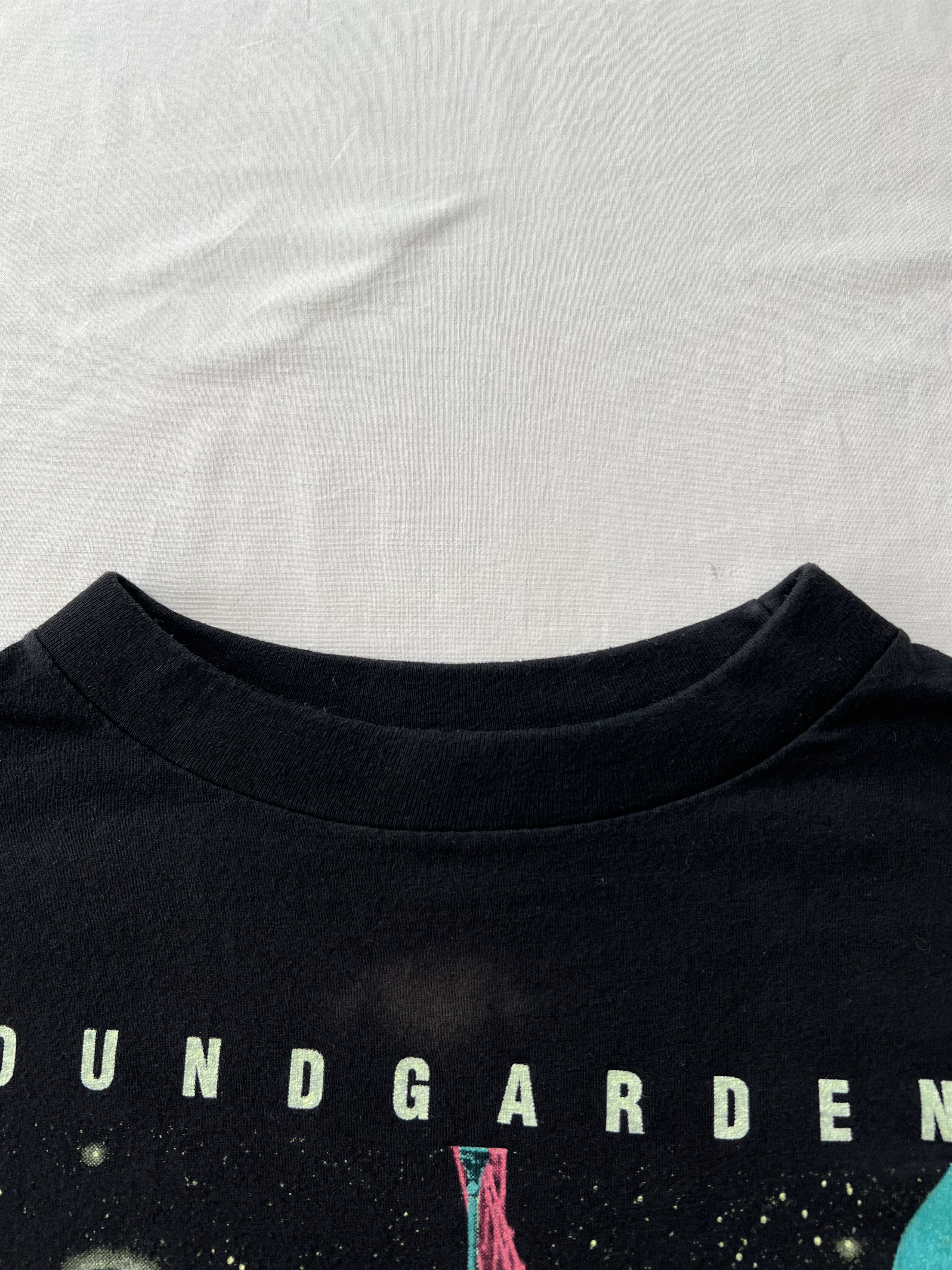 Band Tees Vintage 1994 Soundgarden Superunknown Tour Black T-shirt Size US XL / EU 56 / 4 - 13 Thumbnail