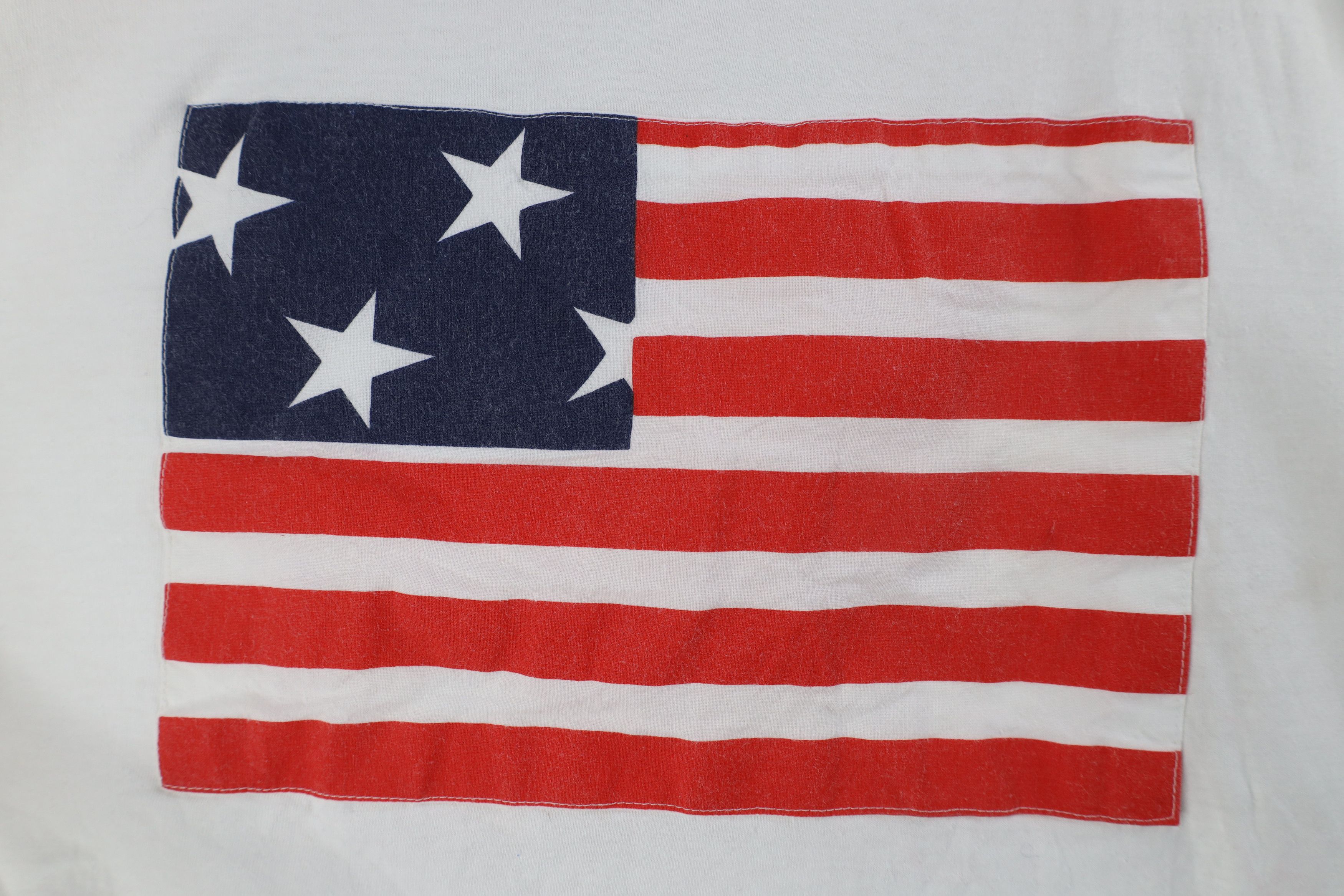 Vintage Vintage 90s Streetwear USA Flag Patch T-Shirt White USA Size ONE SIZE - 7 Thumbnail