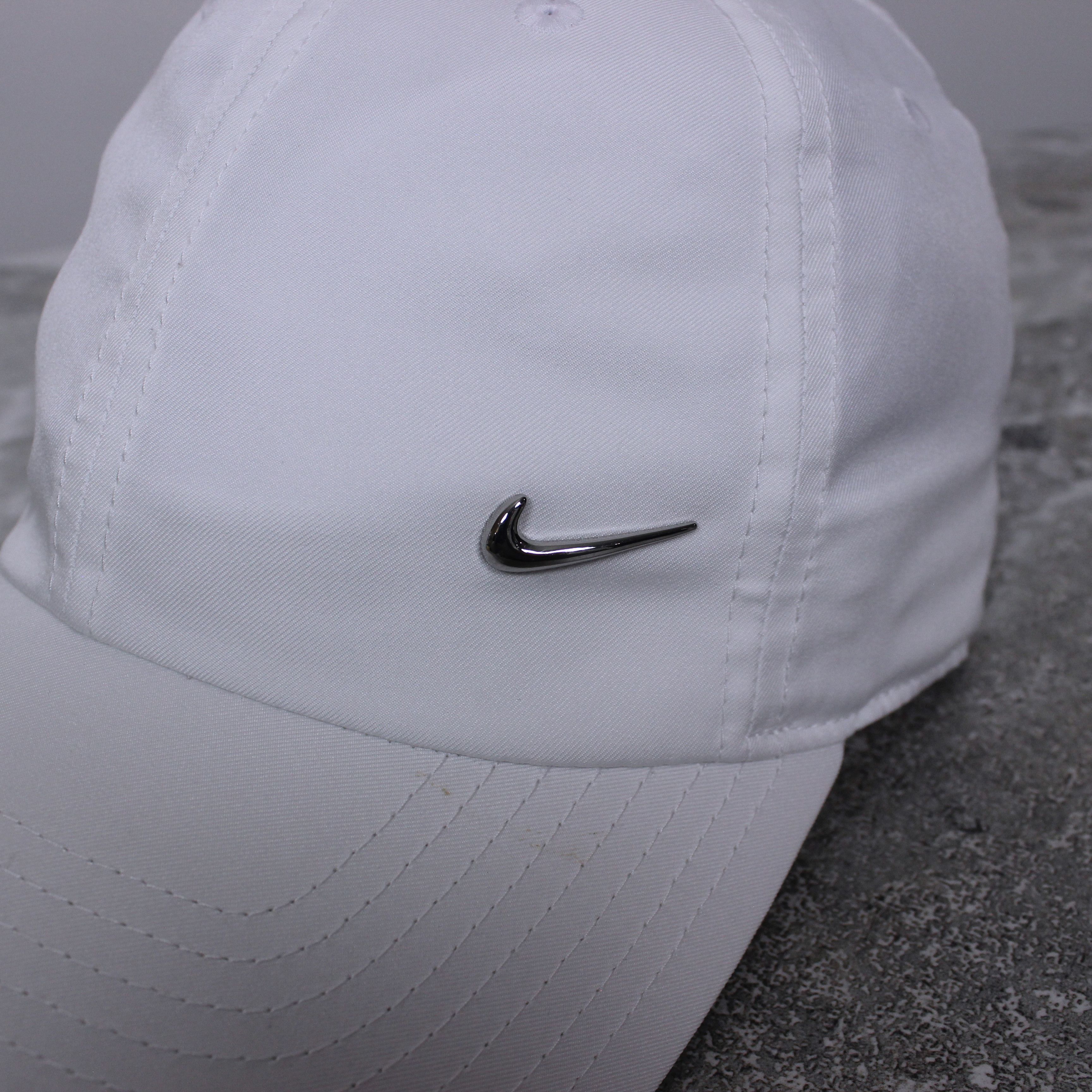 Nike Nike cap hat vintage metallic logo one size white Size ONE SIZE - 9 Thumbnail