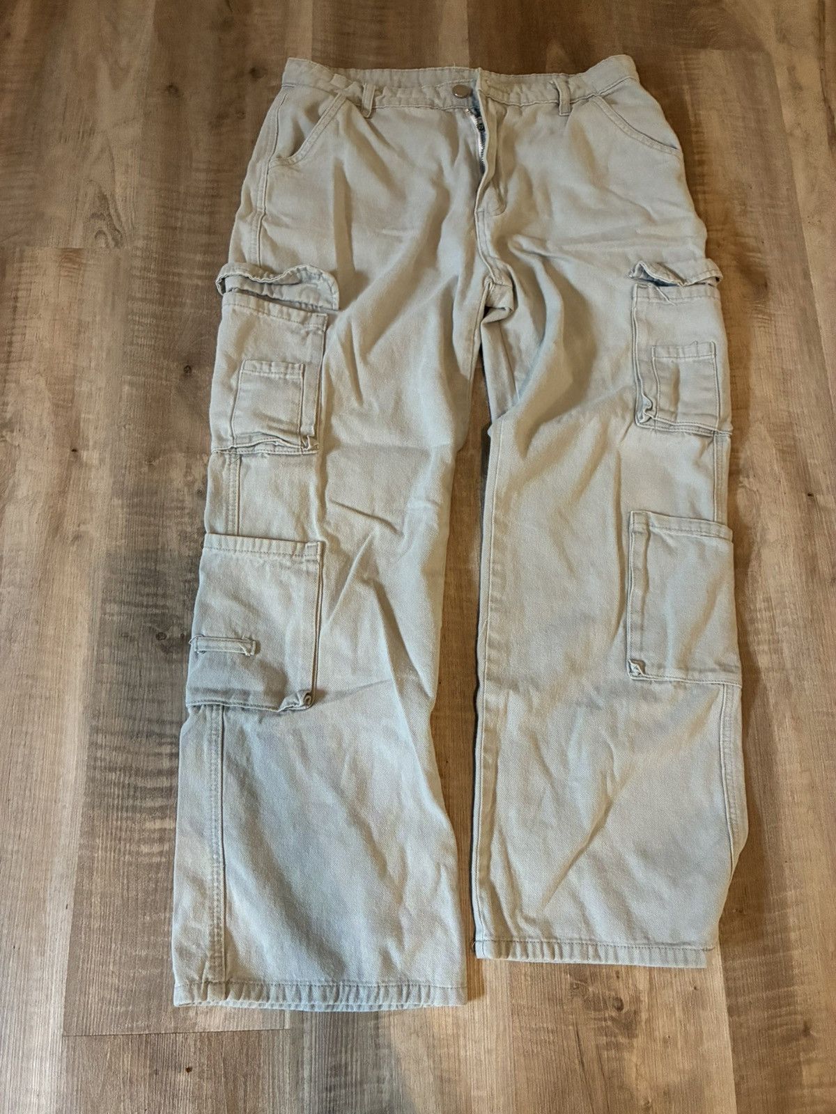 Other Thrifted Grey Cargo pants Size US 36 / EU 52 - 1 Thumbnail
