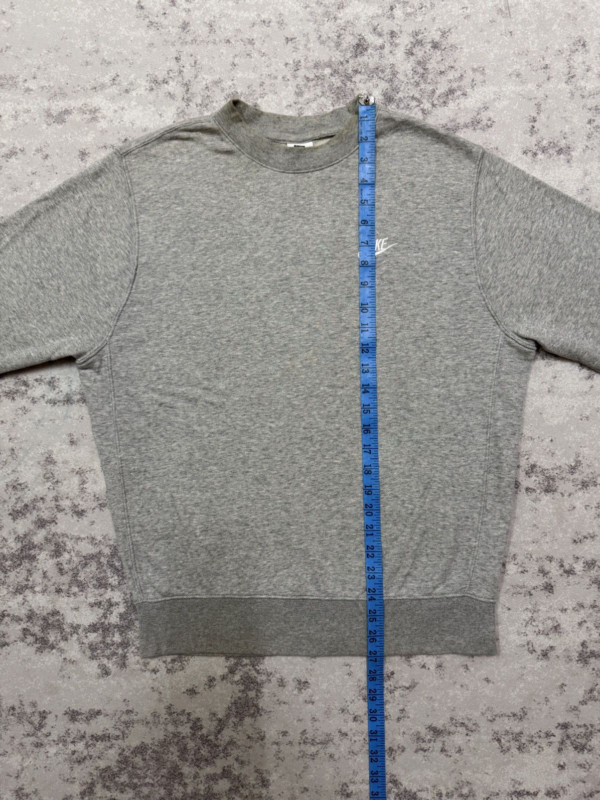 Nike Swoosh Small Logo Sweatshirt