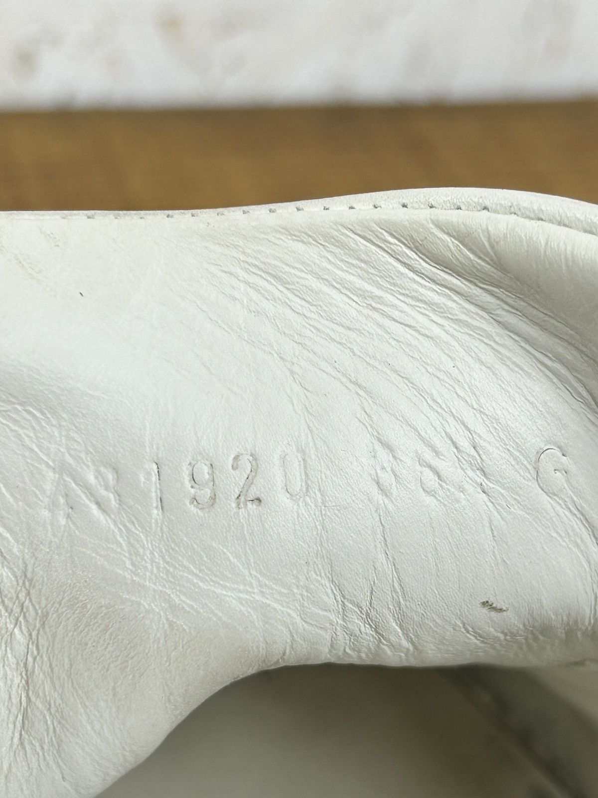 Gucci Gucci Ace Pineapple Low Top Sneakers White 36 1/2 Size US 6.5 / IT 36.5 - 15 Thumbnail