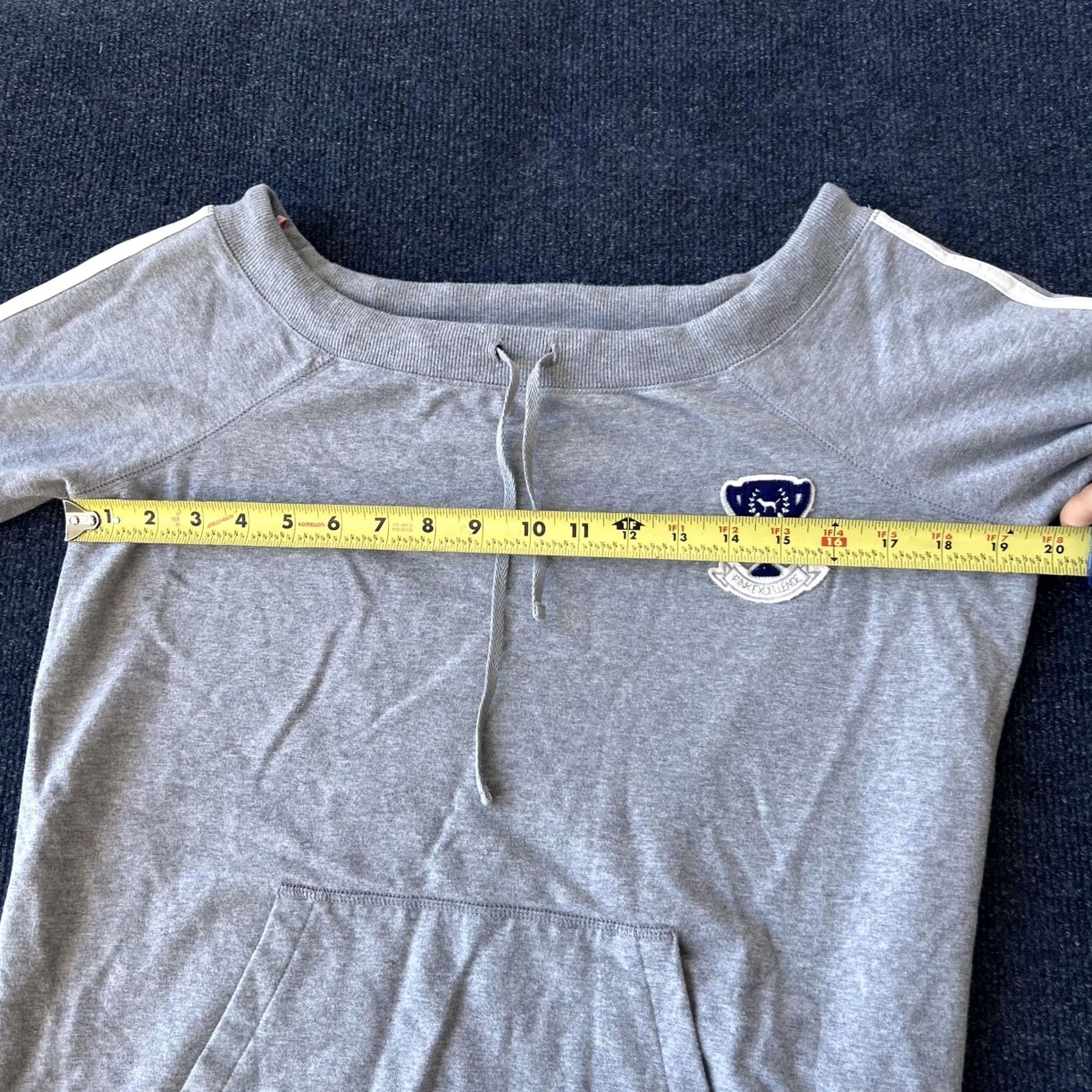 Pinko VINTAGE Victoria's Secret PINK Sweatshirt Womens Large Trophy Patch Pullover Y2K Gray Size L / US 10 / IT 46 - 6 Thumbnail