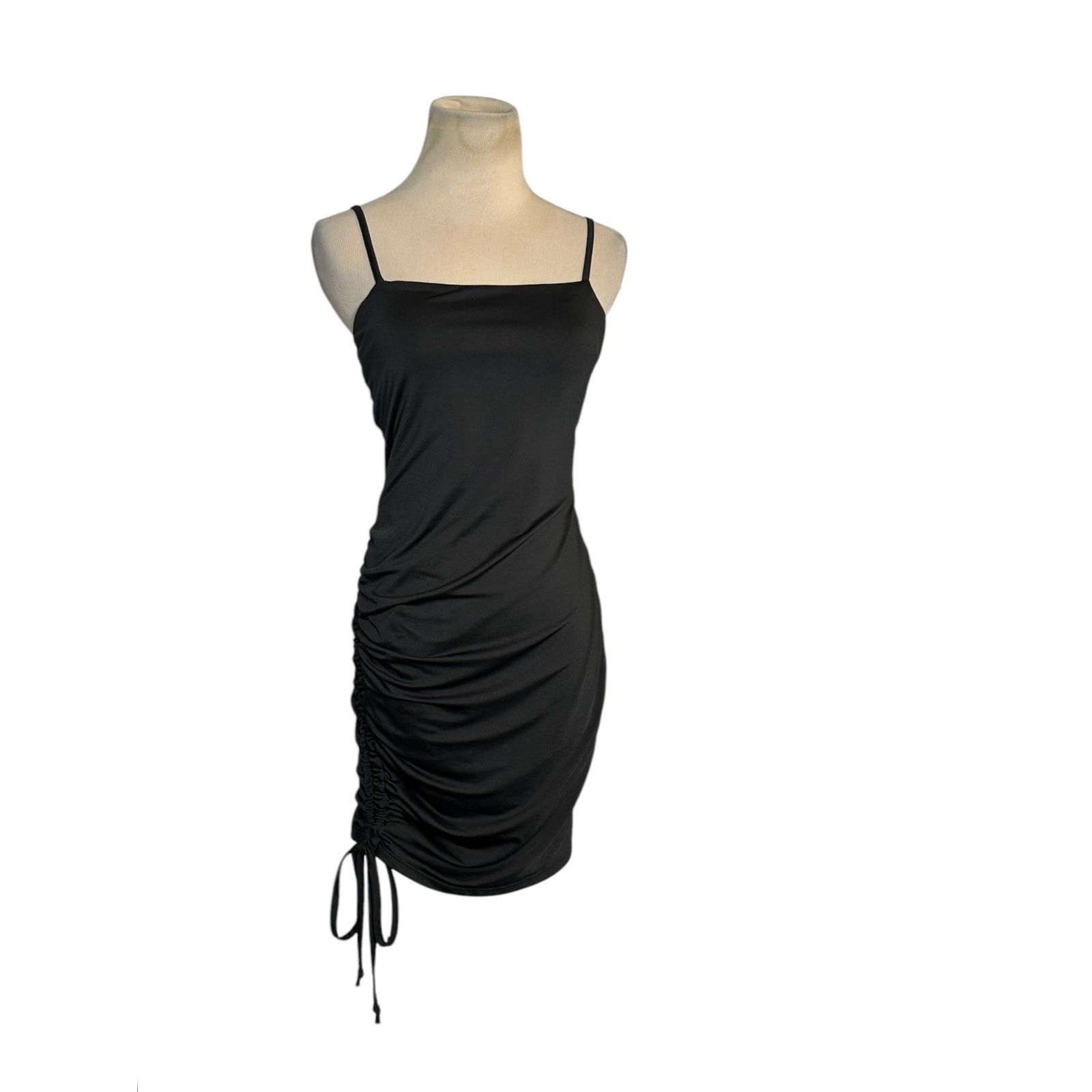 Forever 21 Forever 21 black ruched bodycon mini dress size Small Size S / US 4 / IT 40 - 15 Thumbnail