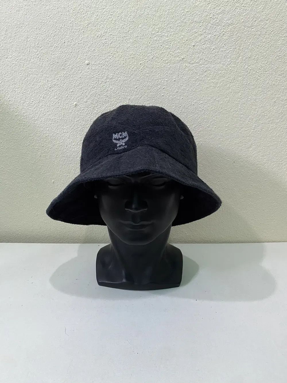 MCM MCM Legere Small Logo Bucket Hat Size ONE SIZE - 3 Thumbnail