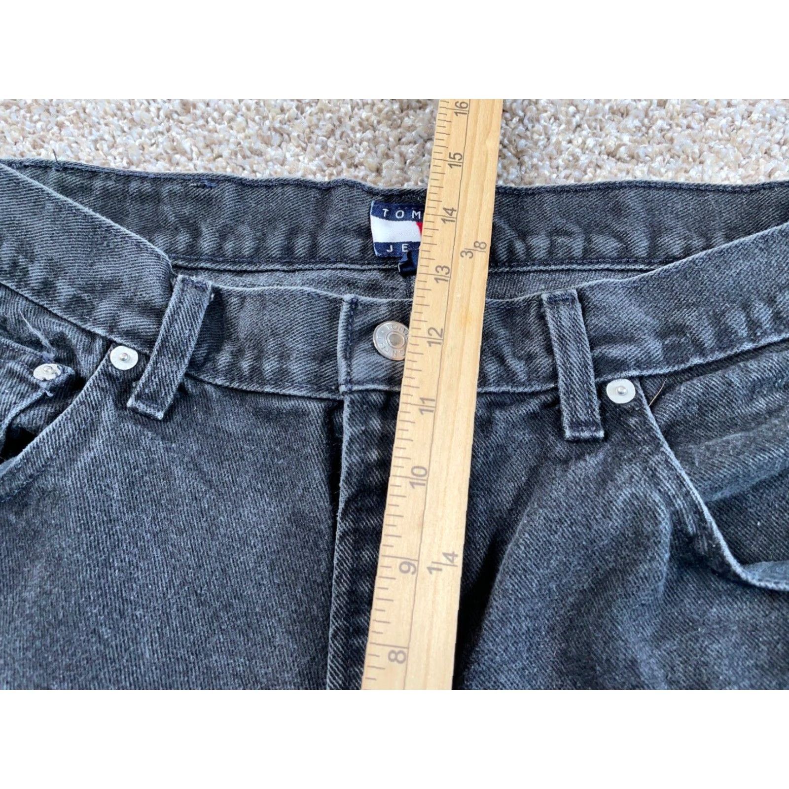 Tommy Hilfiger VINTAGE Tommy Hilfiger Jeans Men's Tapered Leg Black Denim 90s Retro Hip Hop Relaxed Fit 34x30 Size US 34 / EU 50 - 7 Thumbnail