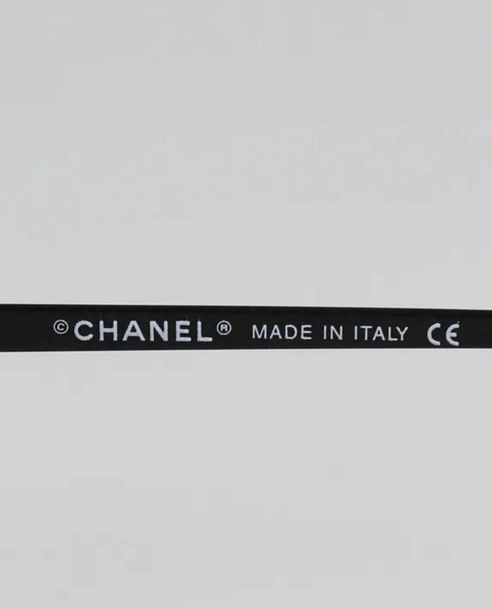 Chanel Chanel Sunglasses 4017-D Rhinestone Logo Rimless Vintage Size ONE SIZE - 7 Thumbnail