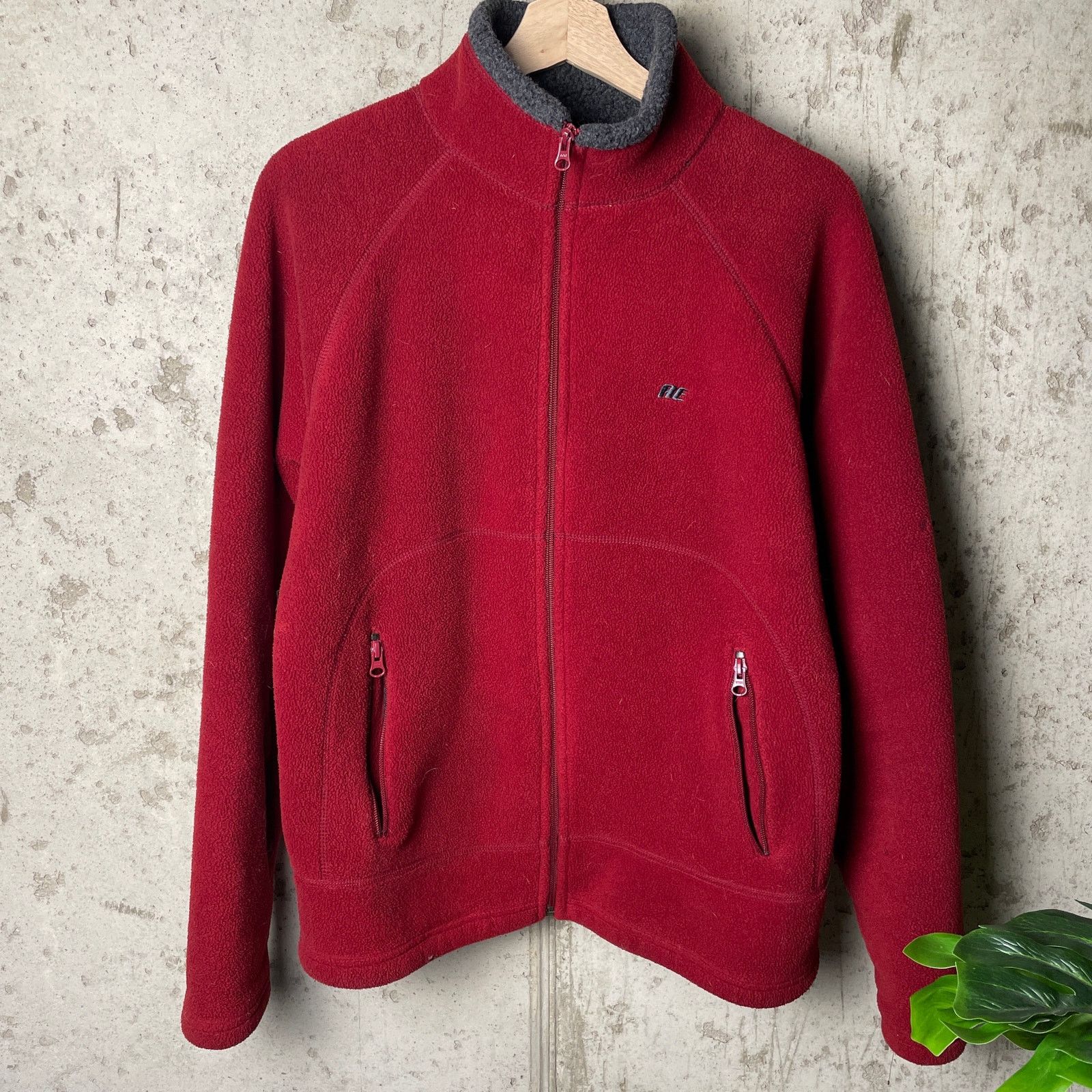 American Eagle Outfitters Deep Pile Y2K American Eagle Fleece Small Zip Up Sweater Size US S / EU 44-46 / 1 - 1 Thumbnail