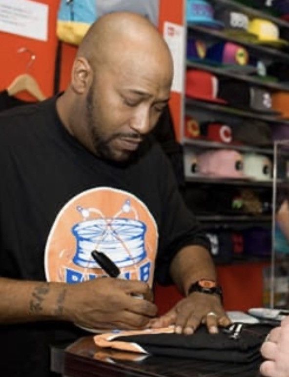 The Hundreds Bun B x The Hundreds T-shirt Signed Size XL Size US XL / EU 56 / 4 - 6 Thumbnail