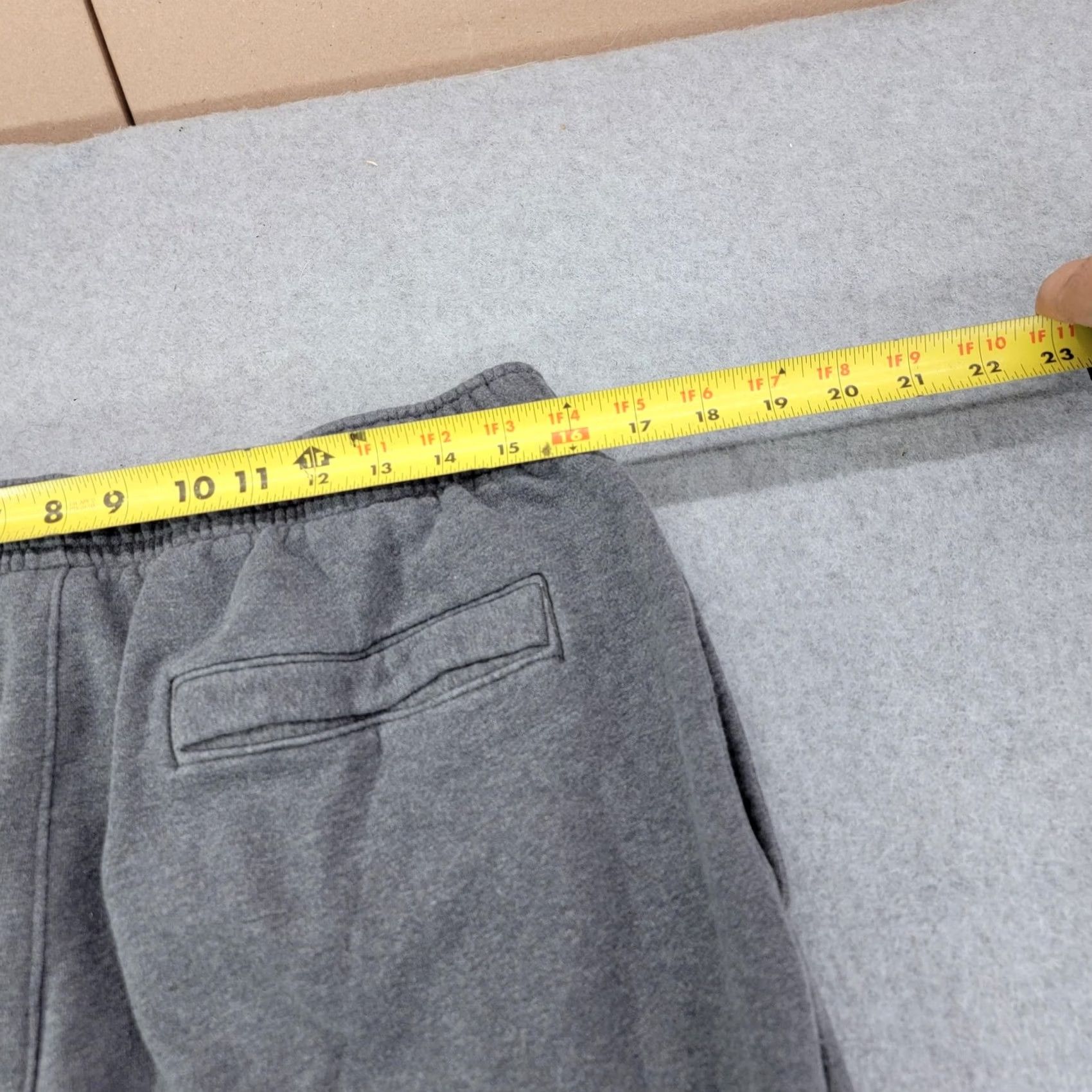 Nike Nike Sweatpants Mens XL Gray Fleece Joggers Elastic Waist Pockets BV2671-071 Size US 36 / EU 52 - 7 Thumbnail