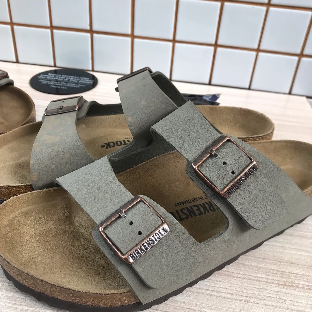 Birkenstock Steal Deal Birkenstock Arizona Birkibuc grey Stone Sandals Size US 9 / EU 42 - 8 Thumbnail