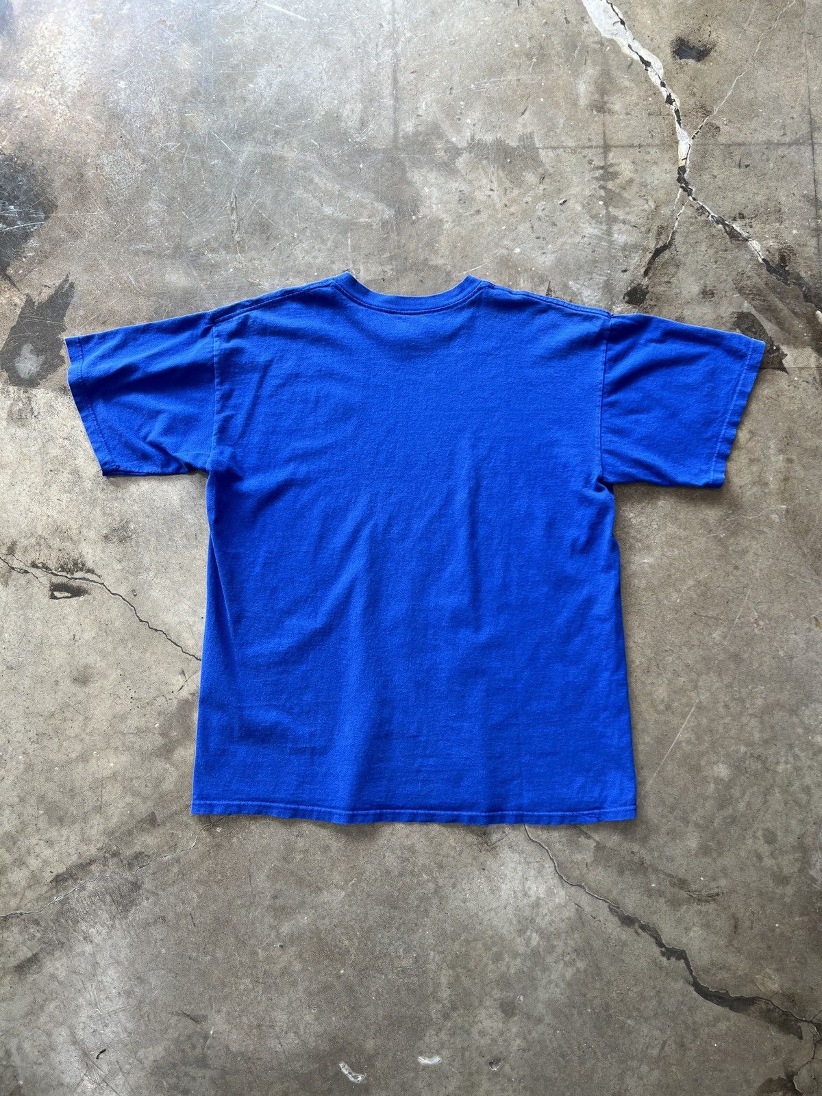 Adidas × Vintage Vintage Adidas 3 Stripe Big Logo Front Graphic Tee XL Size US L / EU 52-54 / 3 - 4 Thumbnail
