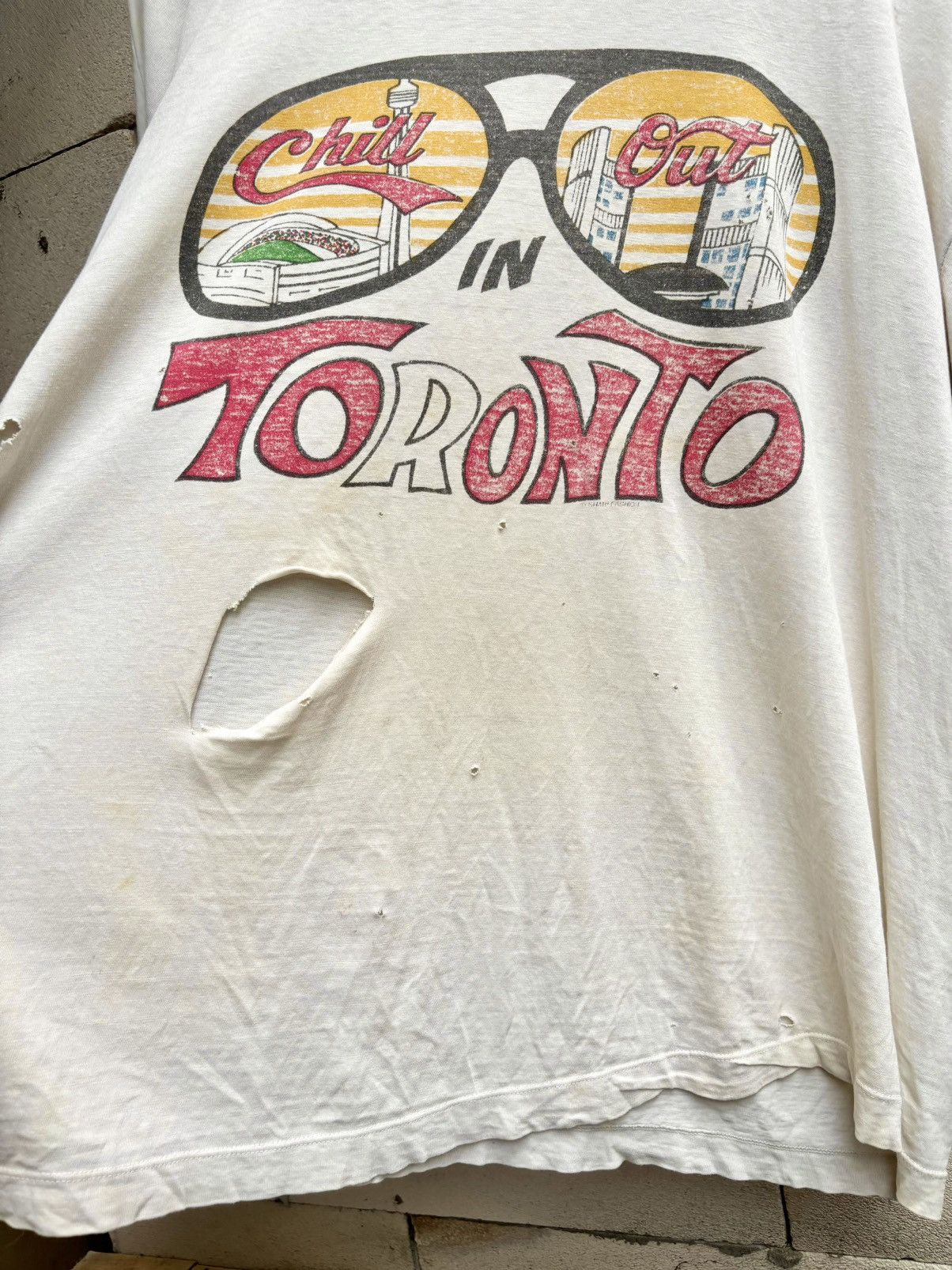 Vintage Thrashed Sun Faded TORONTO Boxy Tee Shirt Distressed ERD Size US XXL / EU 58 / 5 - 4 Thumbnail