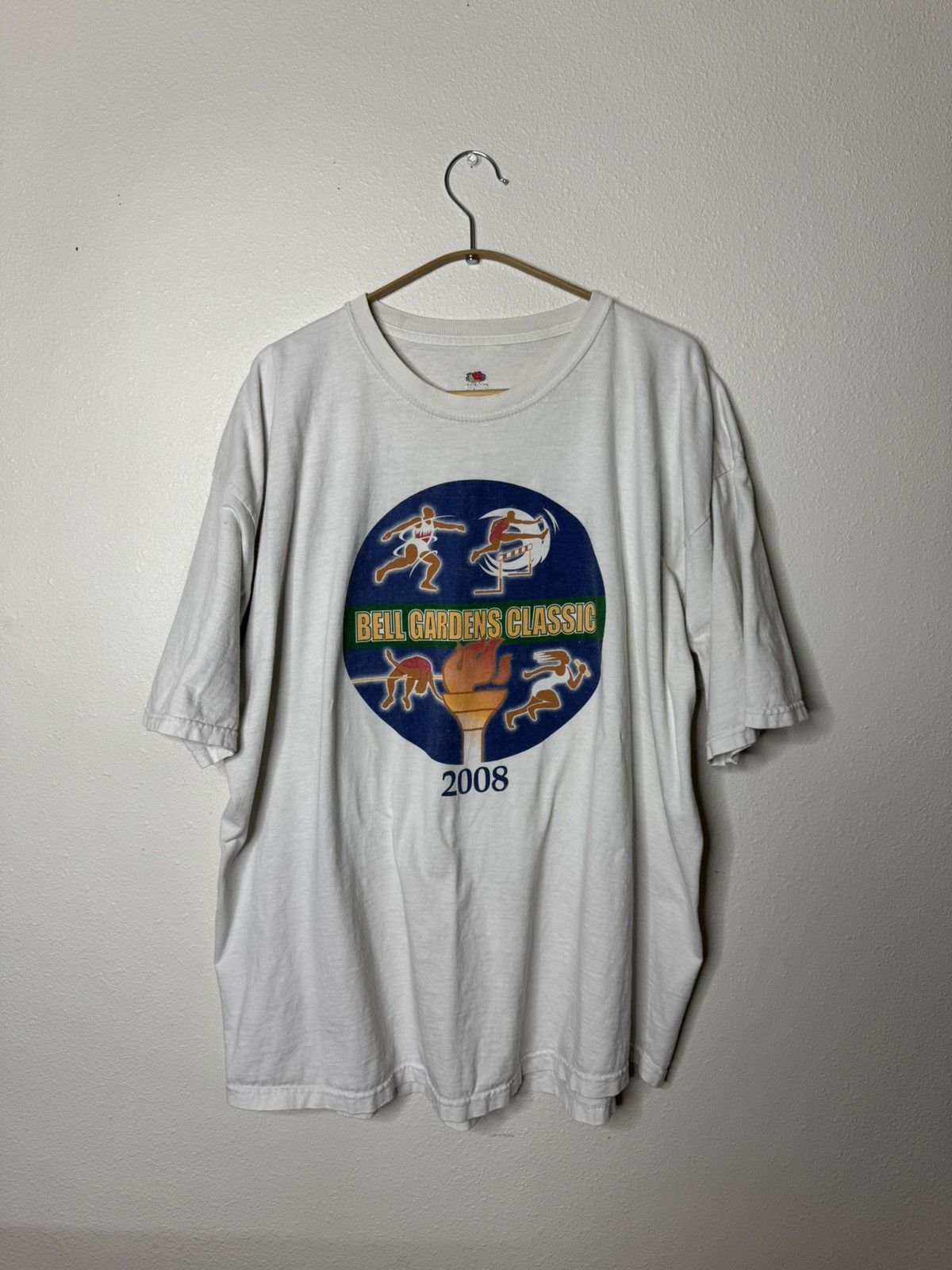 Vintage Vintage Y2K Bell Gardens Classic 2008 White T-Shirt 2XL Size US XXL / EU 58 / 5 - 1 Thumbnail