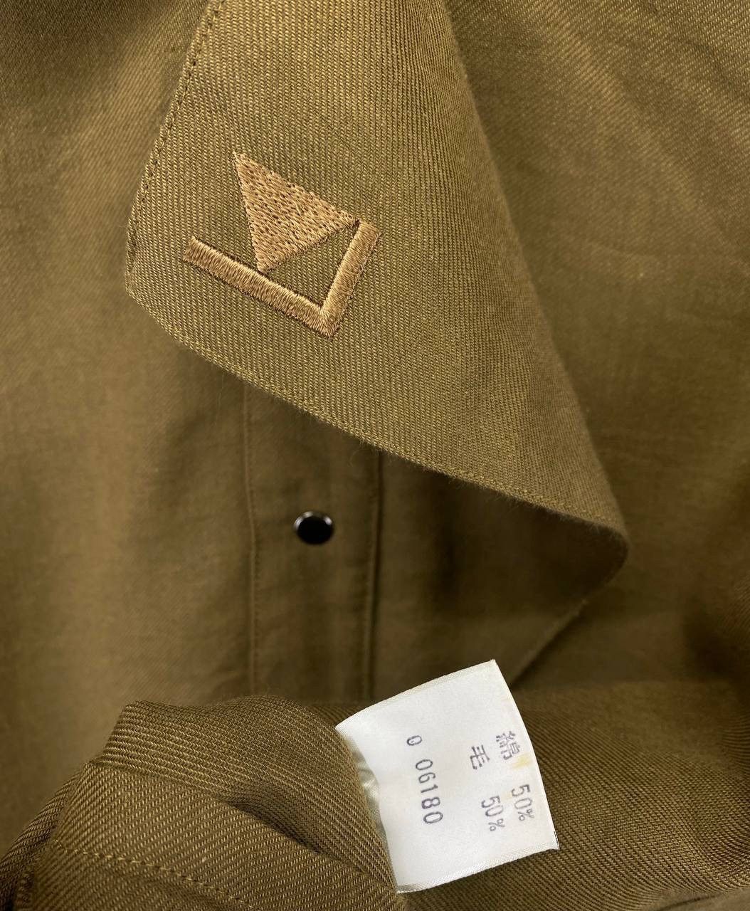 Karl Lagerfeld Vintage Karl Lagerfeld Army Green Blouse Size M / US 6-8 / IT 42-44 - 9 Thumbnail