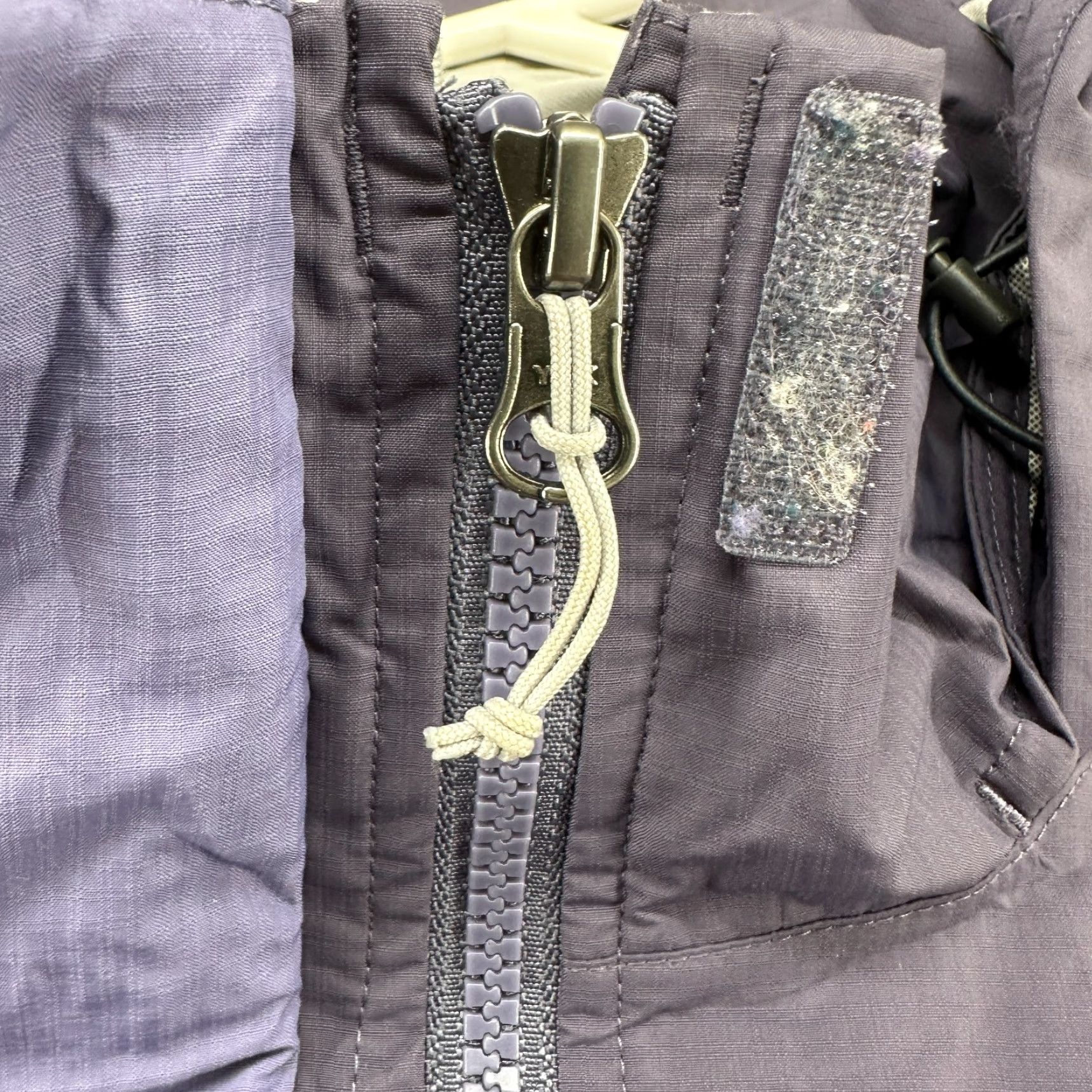 Vintage REI Womens Jacket 1X 1XL Purple Rain Coat Hooded Zip Hydrowall Peak 2.5L Rainier Rain Coat Softshell Full Zip Winter Spring Fall Travel Casual Womens Size XL / US 12-14 / IT 48-50 - 4 Thumbnail