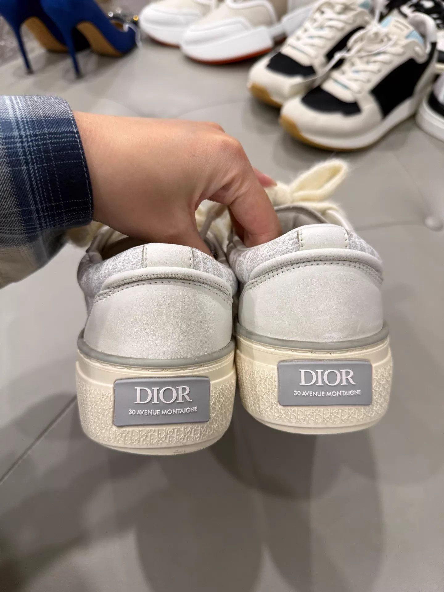 Dior Dior B33 New Embossed Logo ThickSole White Sneaker Size US 5.5 / IT 35.5 - 5 Thumbnail