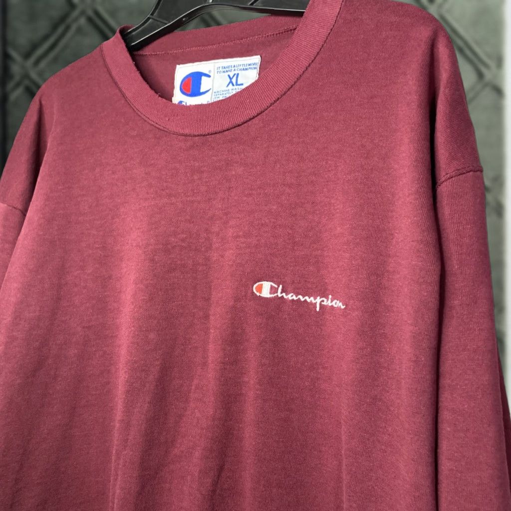 Champion VINTAGE Champion Sweatshirt Crewneck Mens XL Maroon Red Fade 90s Pullover Size US XL / EU 56 / 4 - 1 Thumbnail