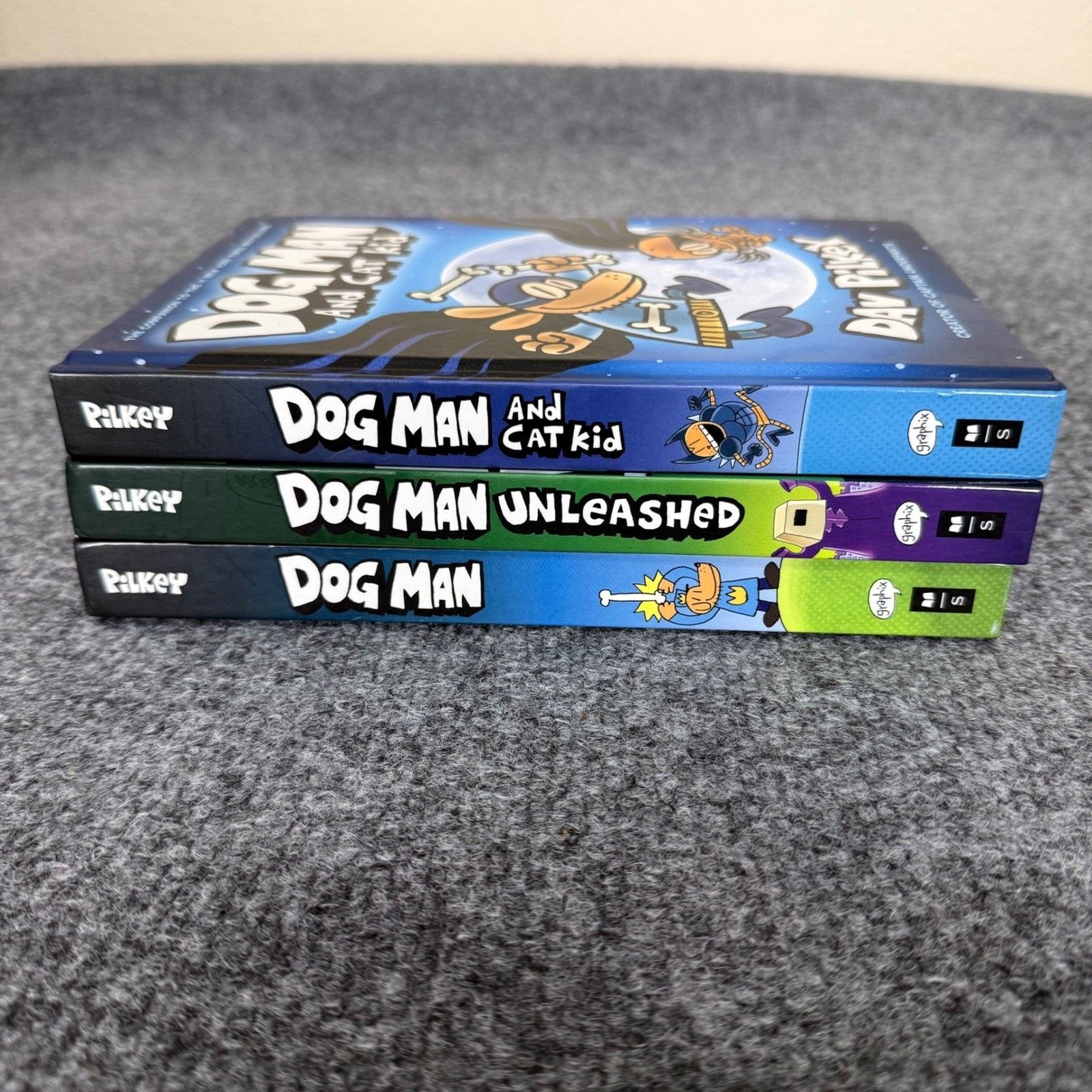 Other Dog Man Books Dav Pilkey Unleashed Cat Kid Novels Hardcover Size ONE SIZE - 3 Thumbnail