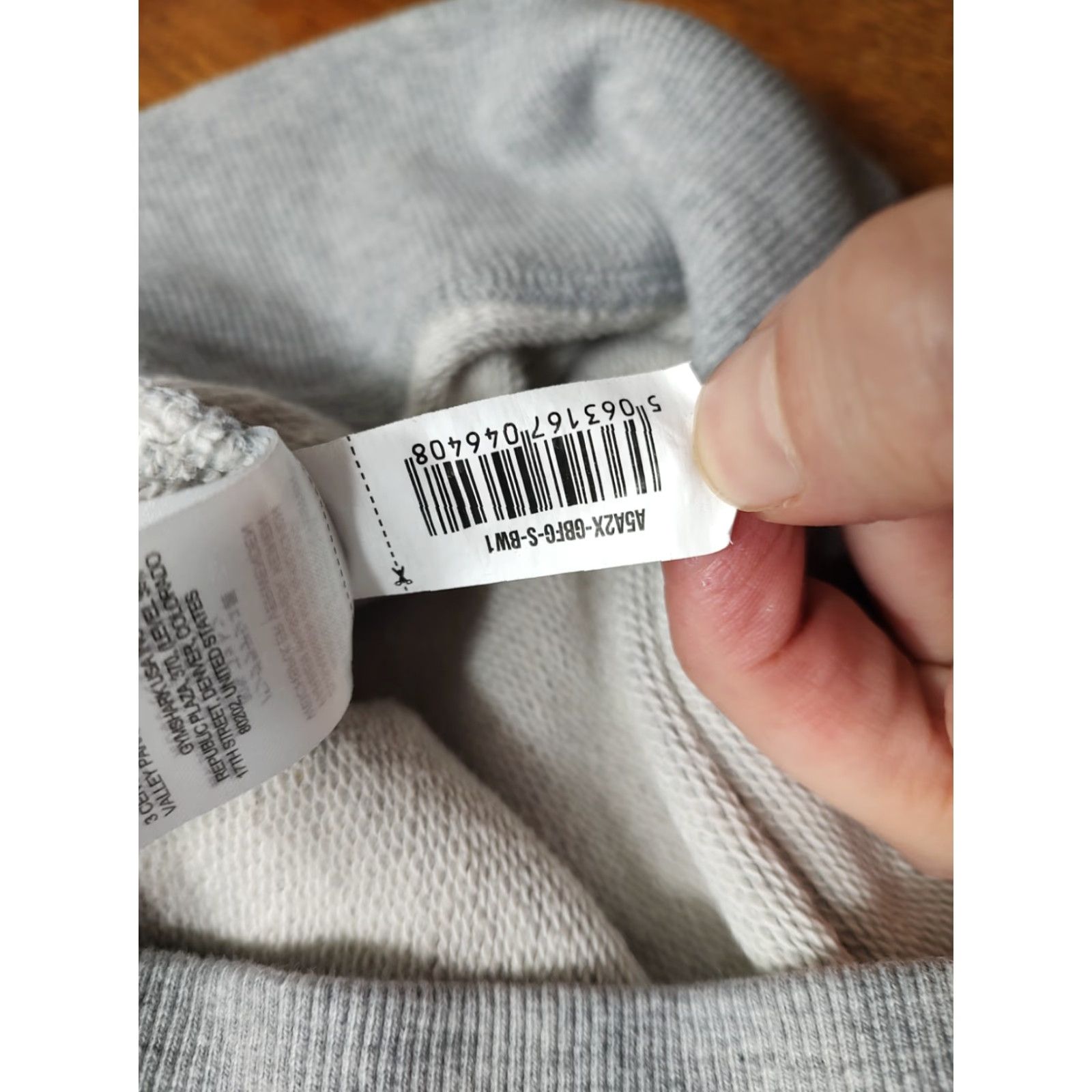 Gymshark Gymshark Hoodie Men's Small Gray Heather Pullover Chest Logo Athletic Knit All Seasons Sports Size US S / EU 44-46 / 1 - 7 Thumbnail