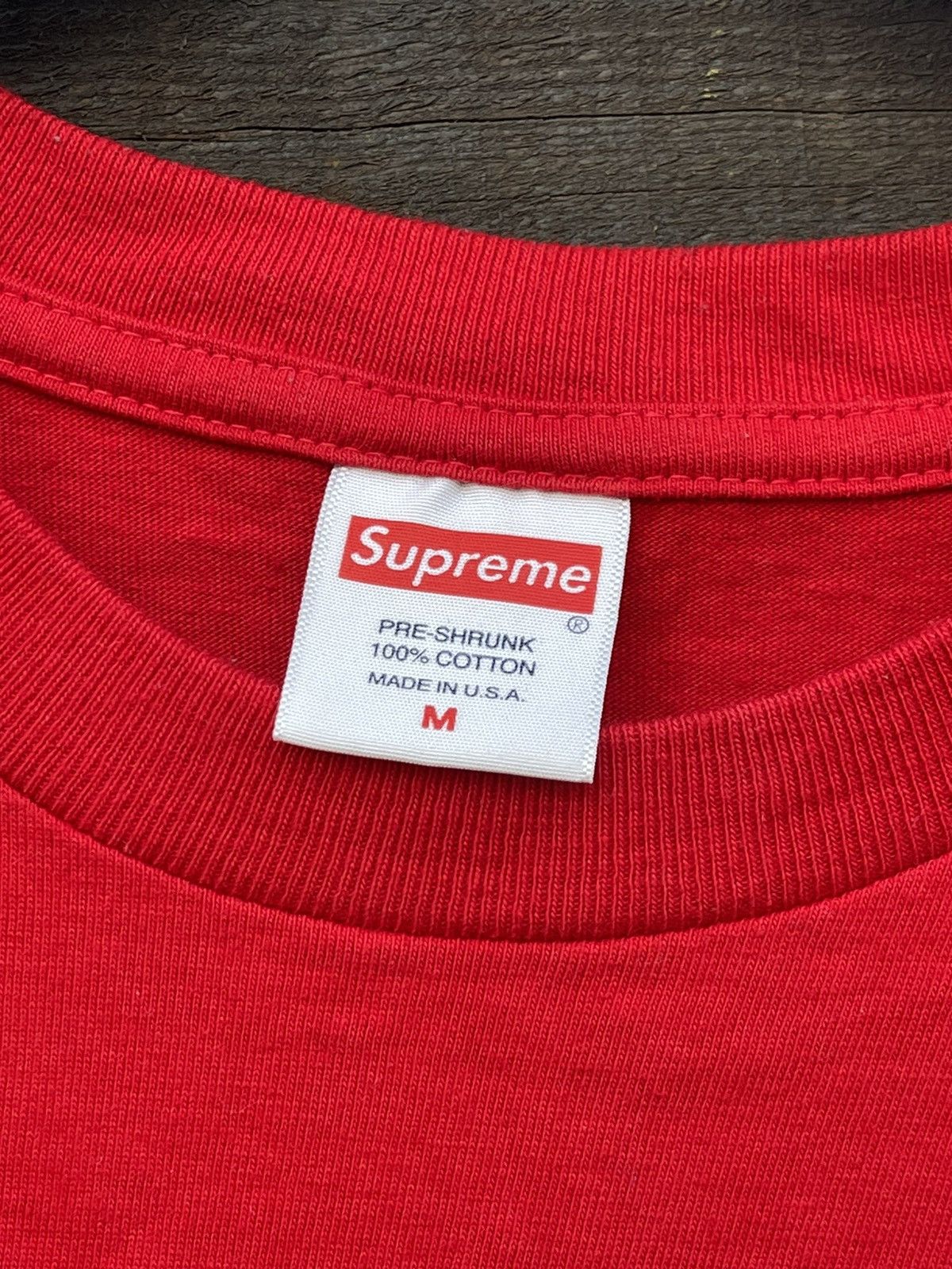 Supreme Supreme Who The Fuck Is red tee Size US M / EU 48-50 / 2 - 6 Thumbnail