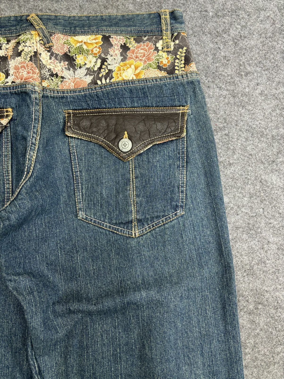 Japanese Brand 💥ART💥Gumu In Floral Embroided Flying Swan Print Denim F557 Size US 34 / EU 50 - 12 Thumbnail
