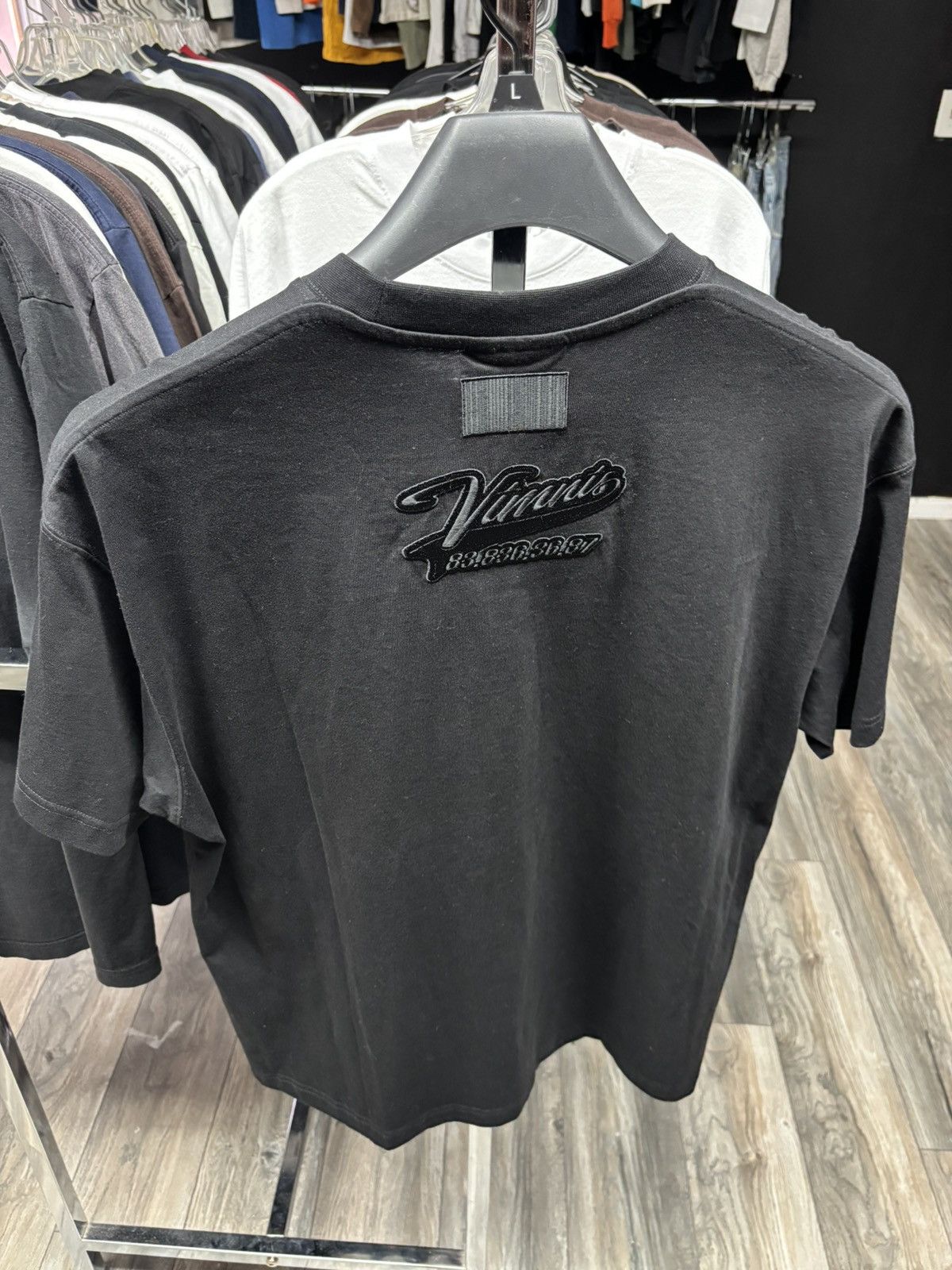 Vetements Authentic vetements black t-shirt Size US L / EU 52-54 / 3 - 3 Thumbnail