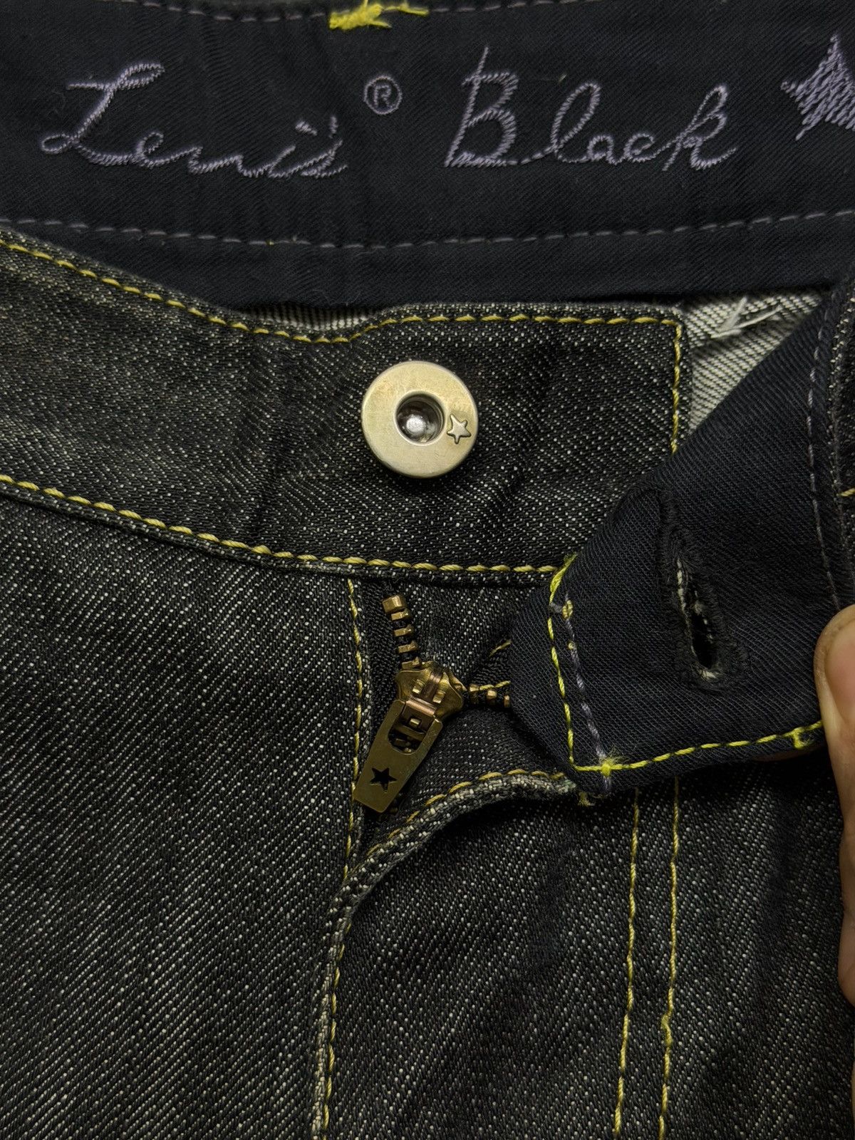 Levi's Vintage 00s Levi’s Black 521-00 Japanese Denim Jeans | W32 Size US 32 / EU 48 - 10 Thumbnail