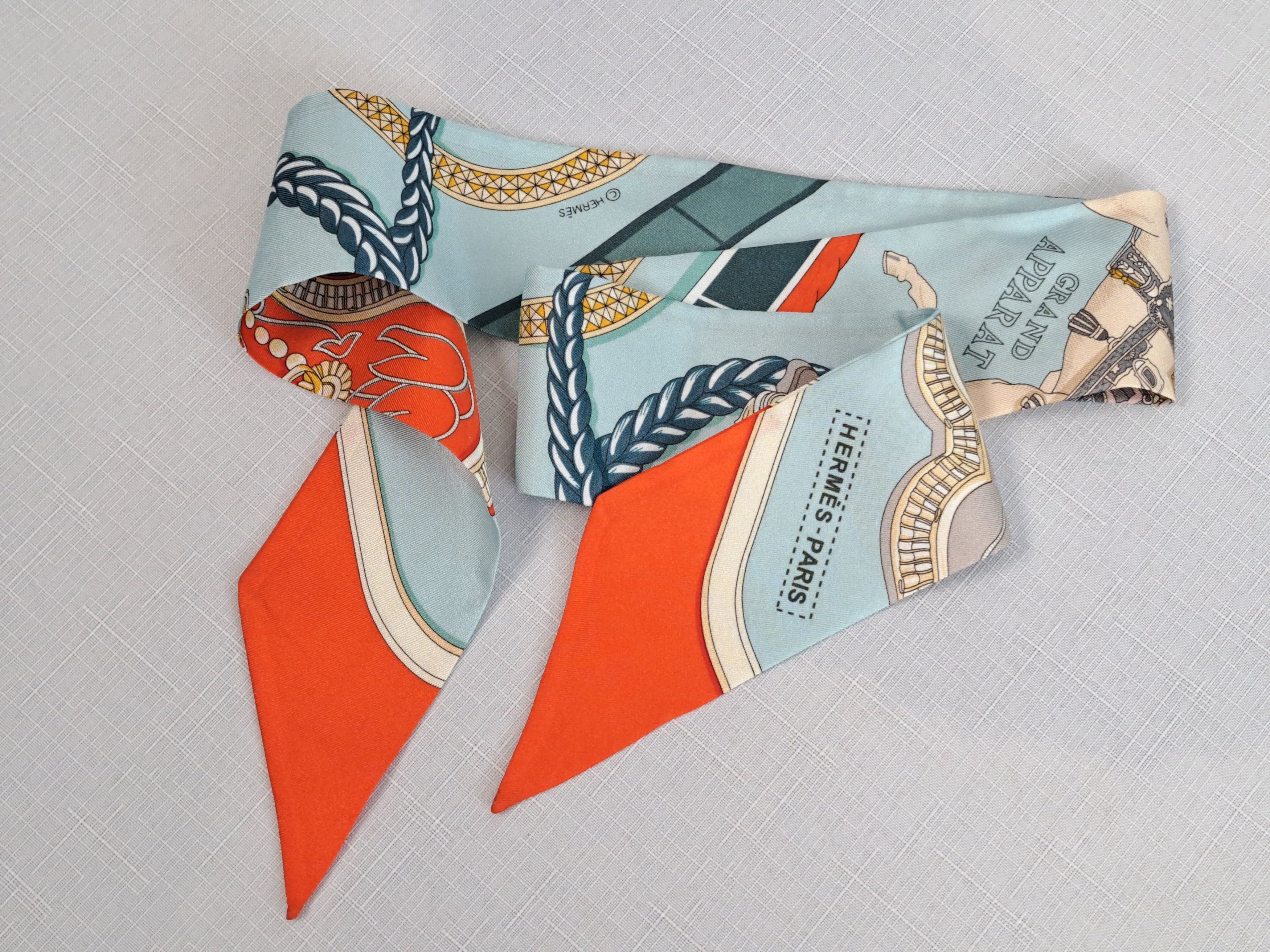 Hermes HERMES Paris silk twilly scarf. Size ONE SIZE - 1 Thumbnail