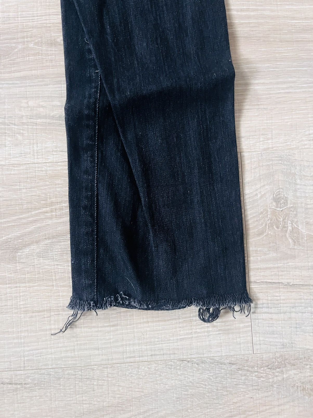 Saint Laurent Paris Saint Laurent Distressed skinny jeans Size US 34 / EU 50 - 4 Thumbnail