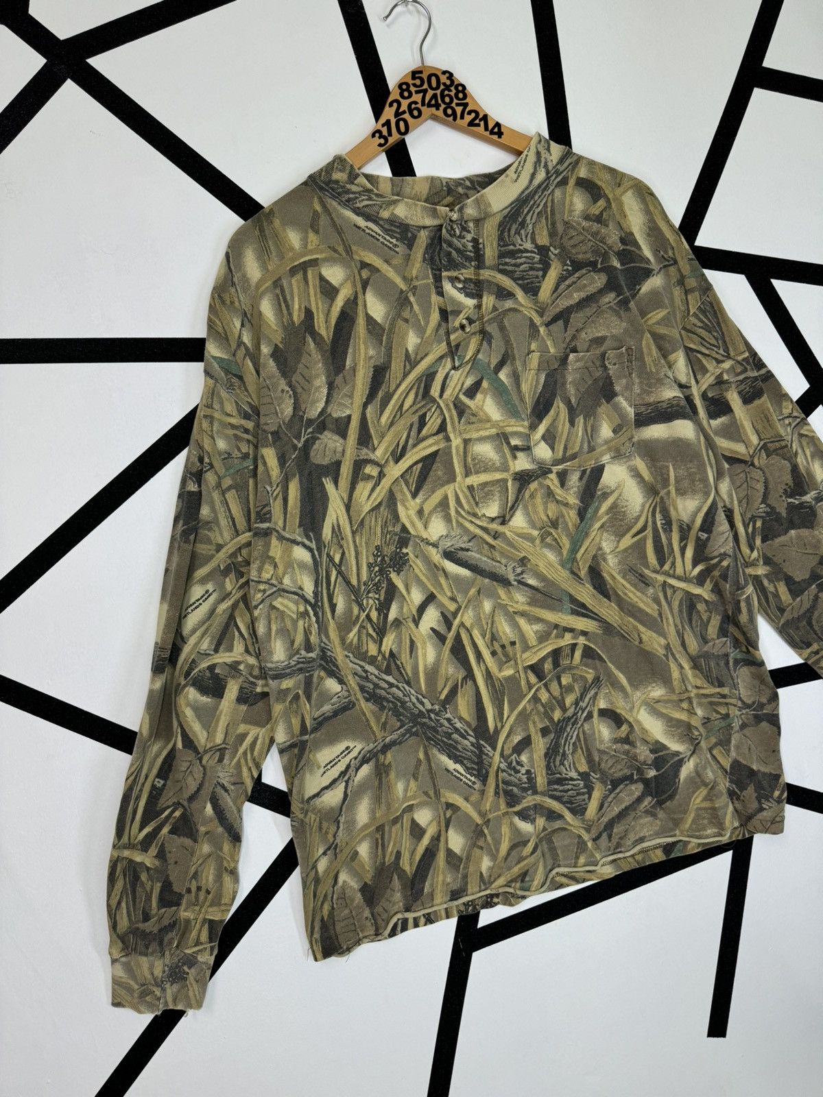 Vintage VINTAGE CAMO ADVANTAGE WETLANDS LONG SLEEVE DISTREES TEE Size US L / EU 52-54 / 3 - 4 Thumbnail
