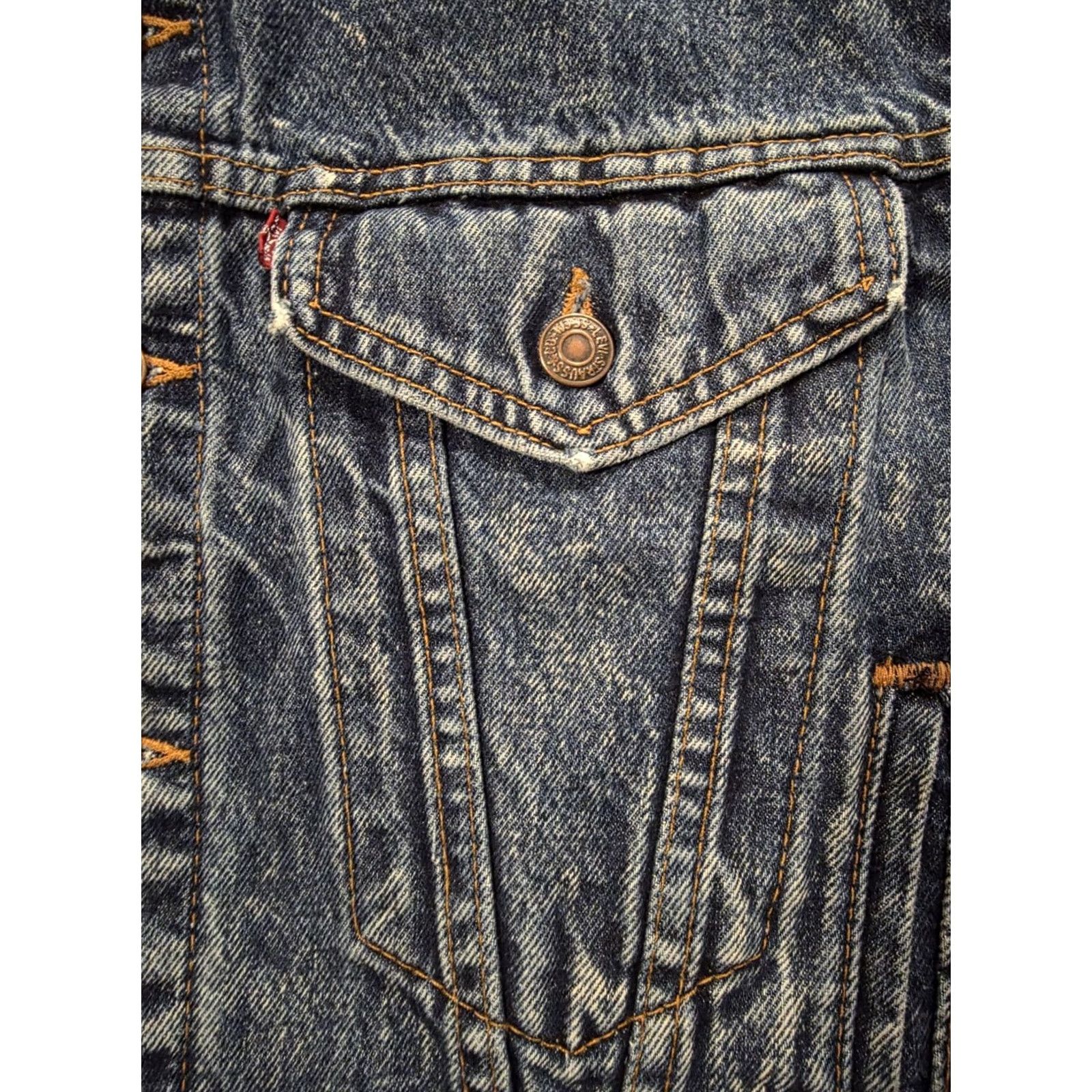 Levi's VINTAGE Levi's Trucker Jacket 57514-1109 Denim Short Sleeve Women's Large Blue 80s 90s USA Jeans Logo Button Collared Pocket Regular Size L / US 10 / IT 46 - 3 Thumbnail