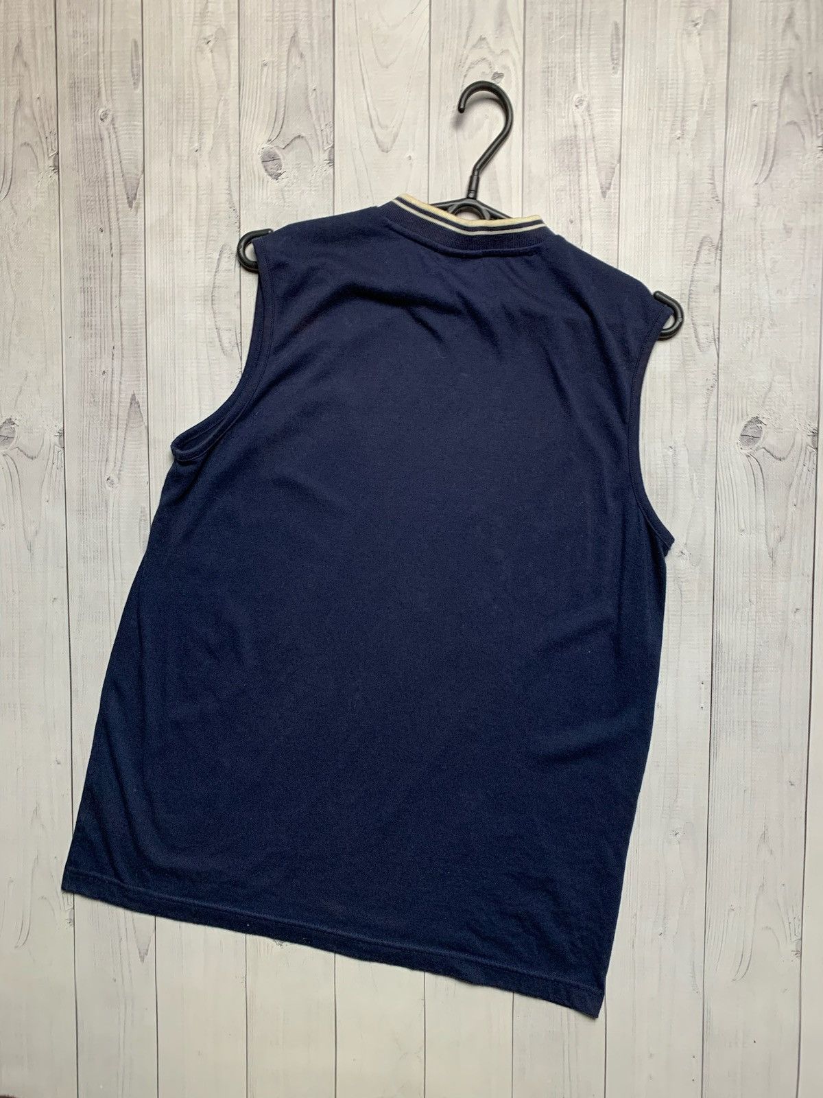 Umbro × Vintage Vintage Umbro tee size M navy logo Size US M / EU 48-50 / 2 - 7 Thumbnail