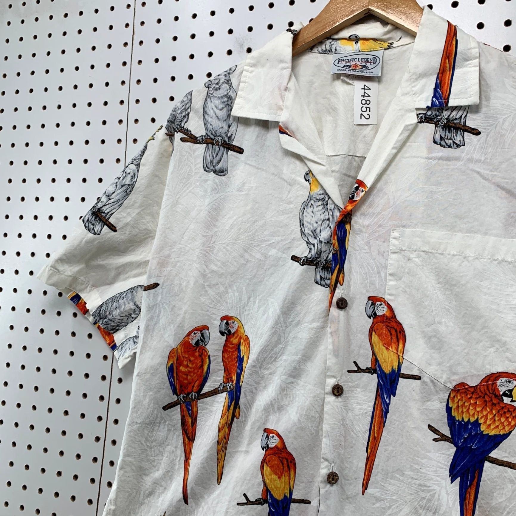 Vintage VINTAGE Pacific Legend Parrot Button Shirt Mens M Hawaiian USA Size US M / EU 48-50 / 2 - 7 Thumbnail