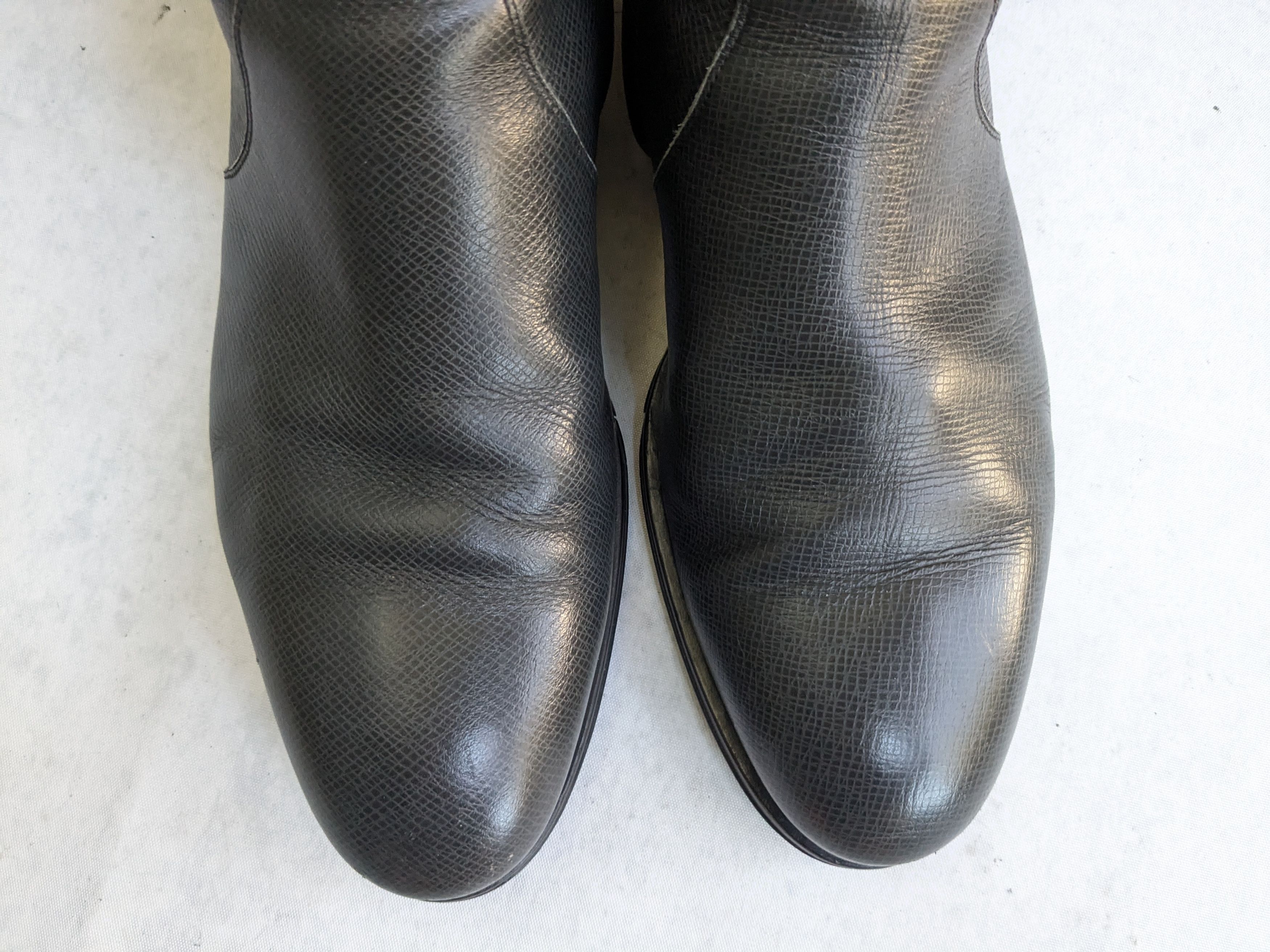 Louis Vuitton Louis Vuitton Side Zip Boots Gray Black Leather 8 Chelsea Size US 8 / EU 41 - 3 Thumbnail