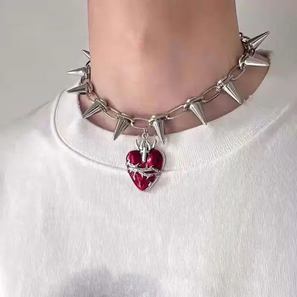 Other Gothic Thorn Red Heart Pendant Necklace Size ONE SIZE - 5 Thumbnail