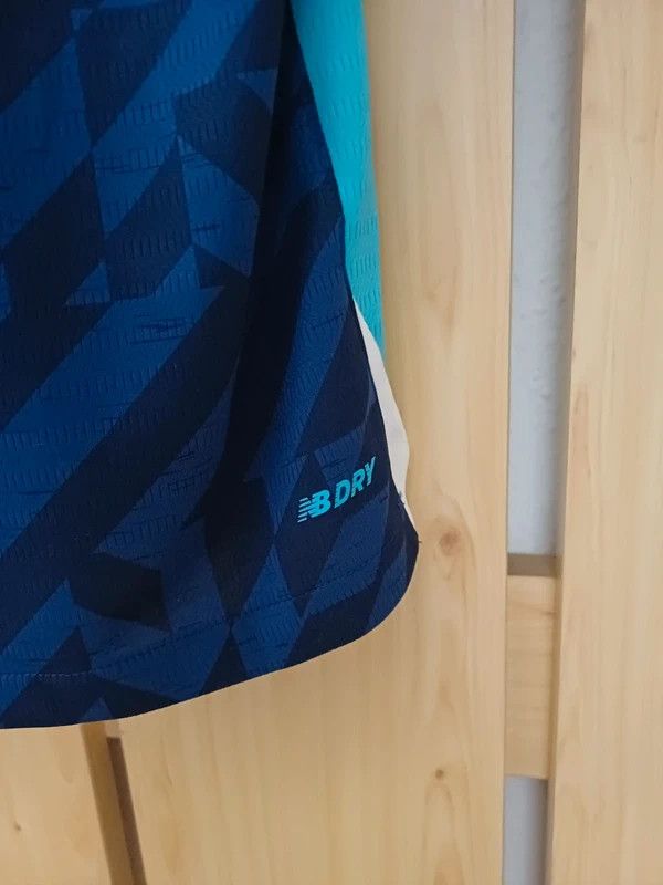 New Balance New Balance Fc.Porto 2024/25 third shirt Size US L / EU 52-54 / 3 - 8 Thumbnail