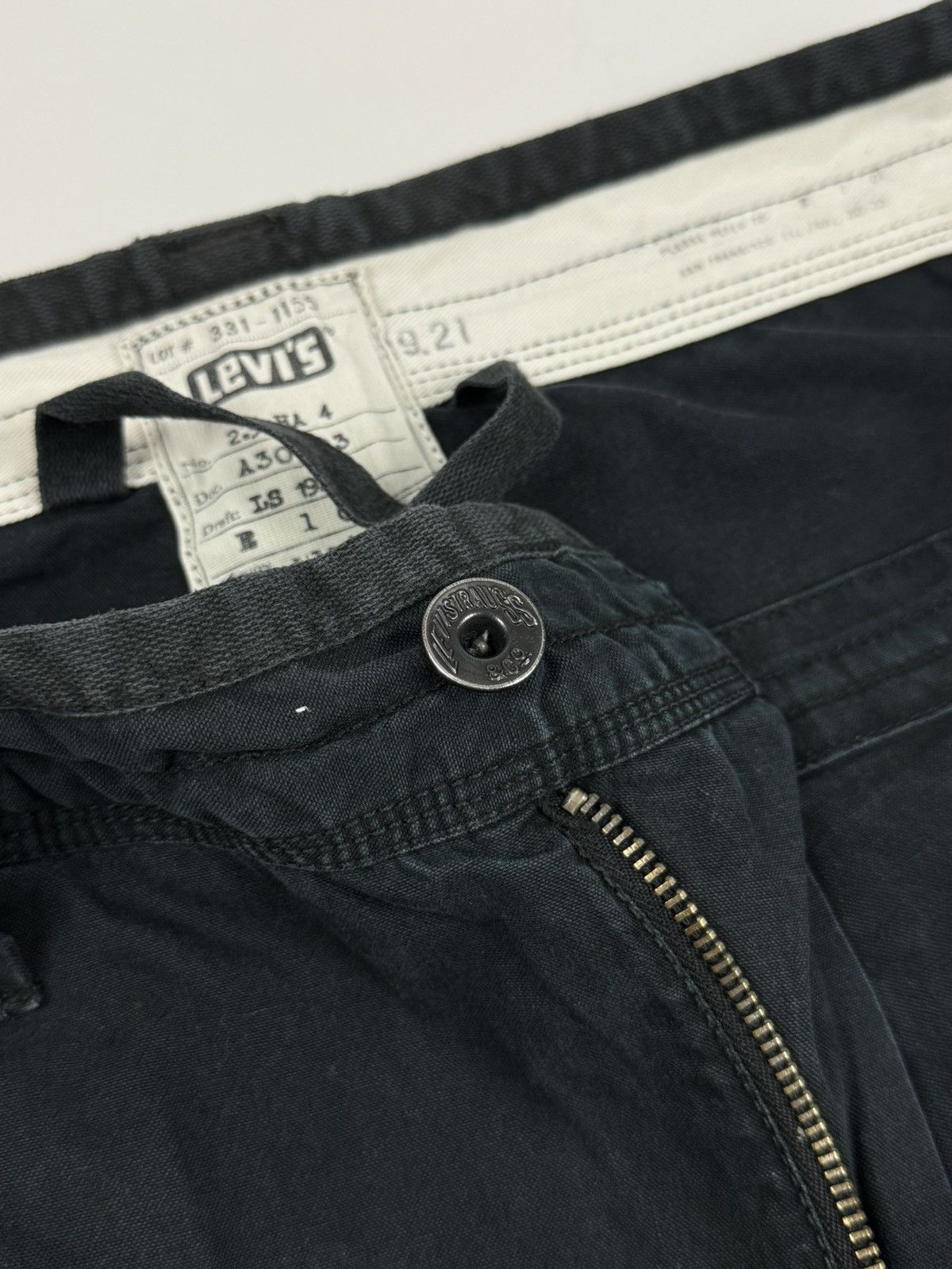 Levi's Y2K Vintage Levi’s Black Cargo Pants Size US 33 - 11 Thumbnail
