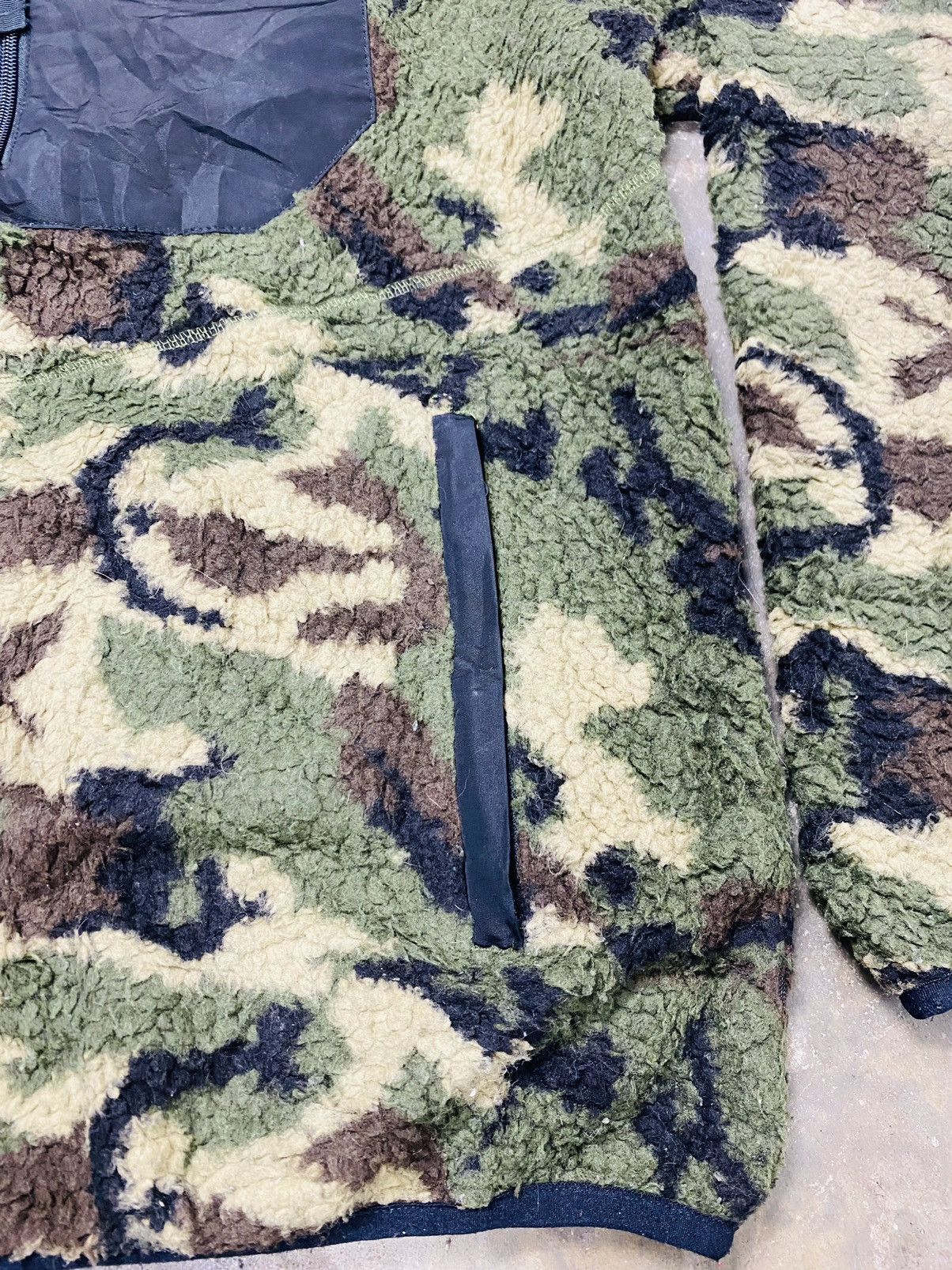 Japanese Brand A09 Rare - DPLS Squad Deep Pile Fleece Size US L / EU 52-54 / 3 - 8 Thumbnail