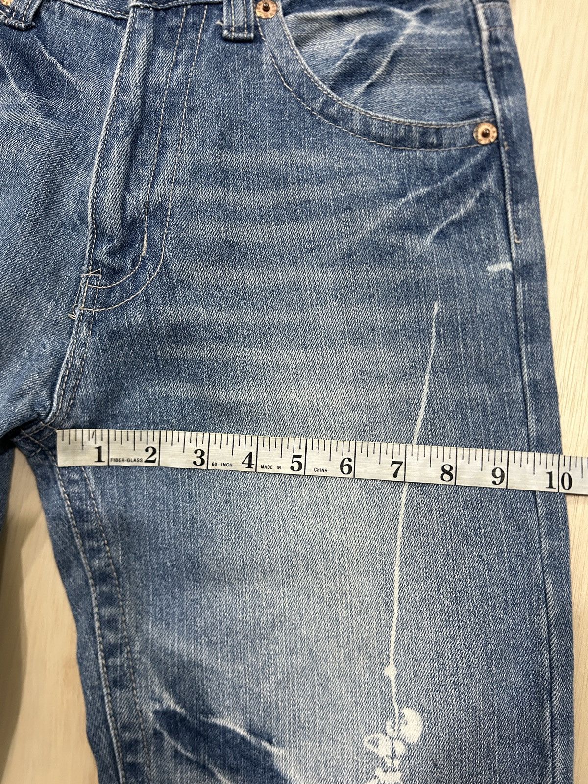 Japanese Brand Vintage 2000s Gold Rush ‘Skull Climbing’ Printed Rare Jeans Size US 29 - 11 Thumbnail