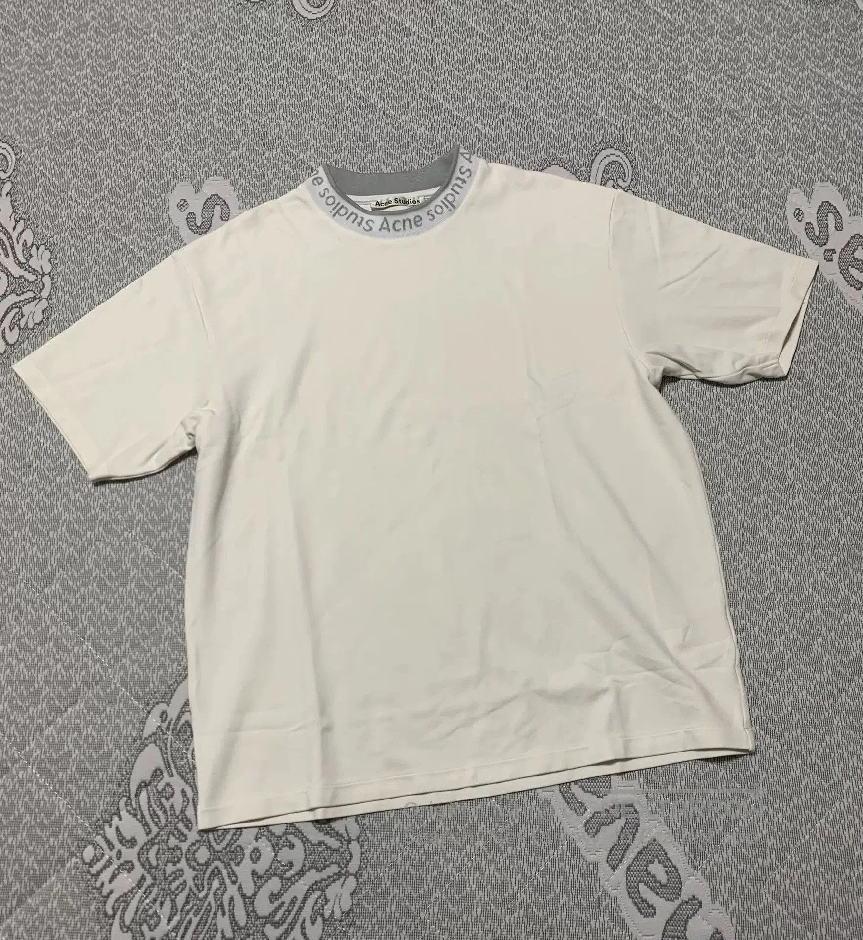 Acne Studios Acne Studios Collar Logo Short. Size US M / EU 48-50 / 2 - 1 Thumbnail