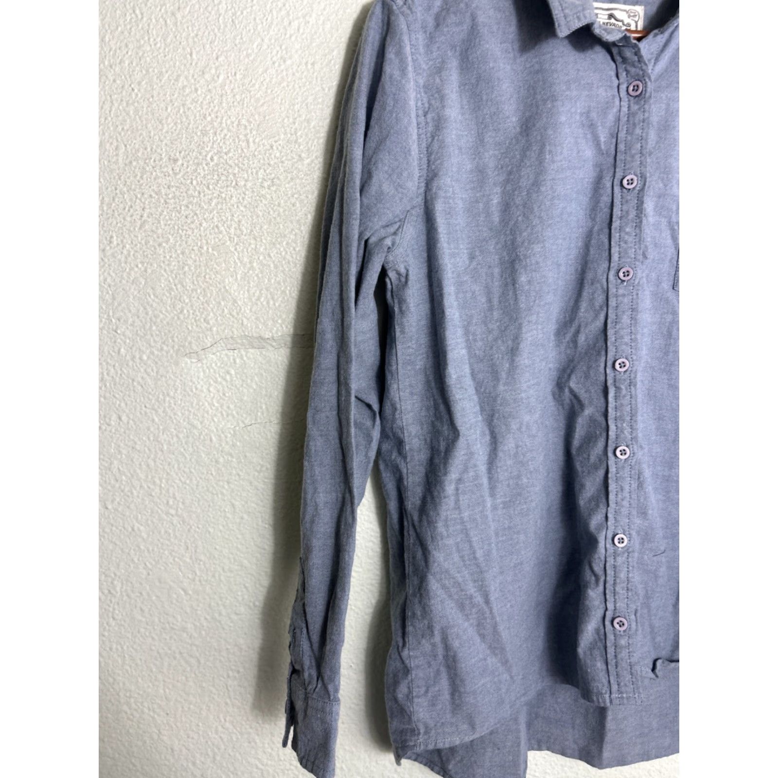 Vintage Sierra Nevada Women’s XL Long Sleeve Button Up Shirt Blue Chambray Size XL / US 12-14 / IT 48-50 - 2 Thumbnail