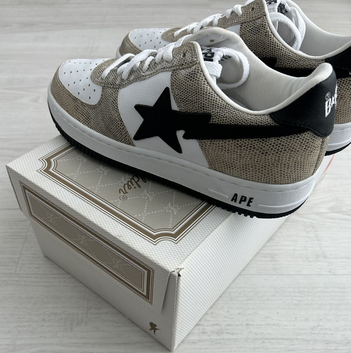 Bape VERY RARE OG 2001 A BATHING APE SNAKESKIN BAPESTA Size US 11 / EU 44 - 4 Thumbnail